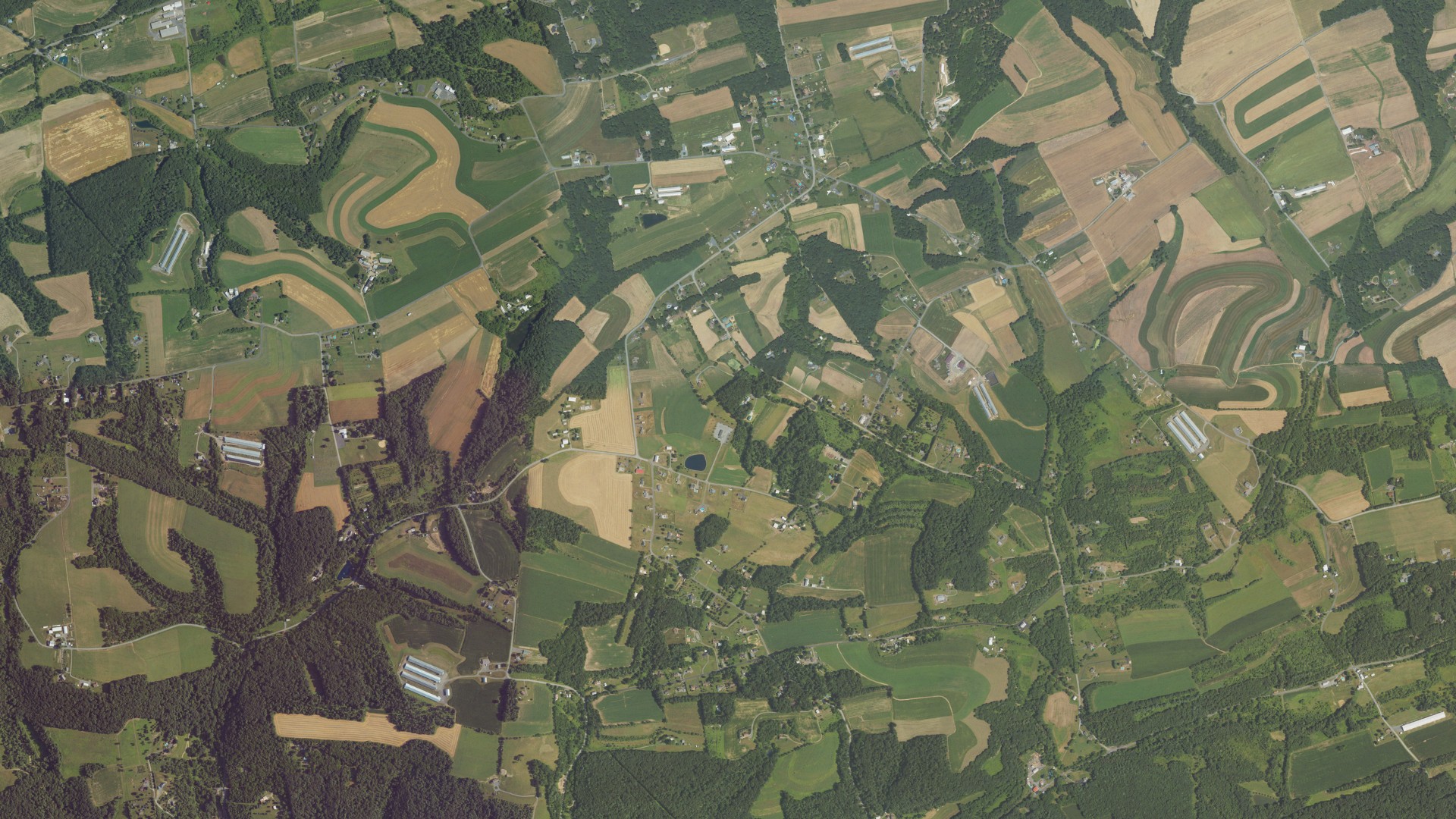 Aerial view of land around Washington, Pennsylvania