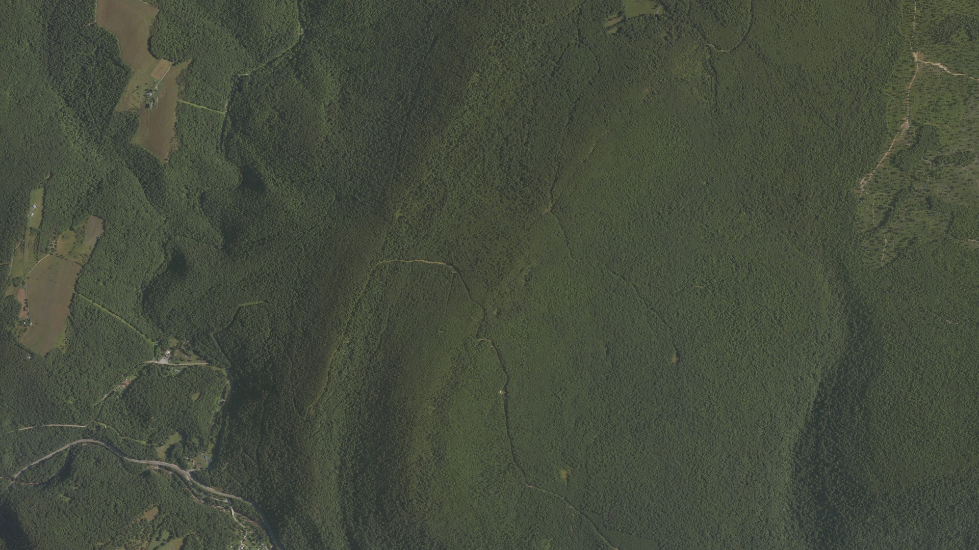 Natural-color aerial photograph of land around Fairhope, Pennsylvania