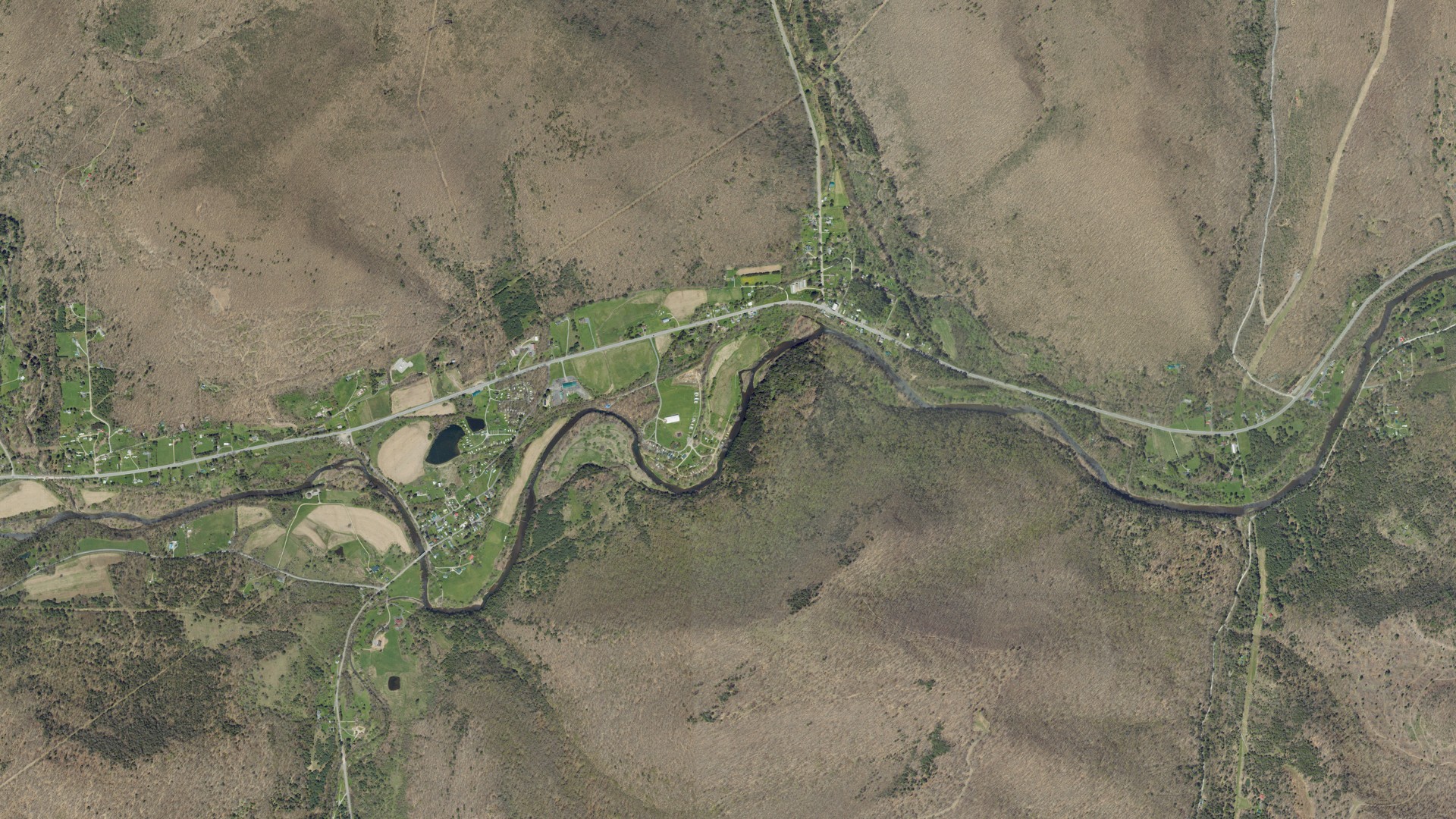 Natural-color aerial photograph of land around Gaines, Pennsylvania
