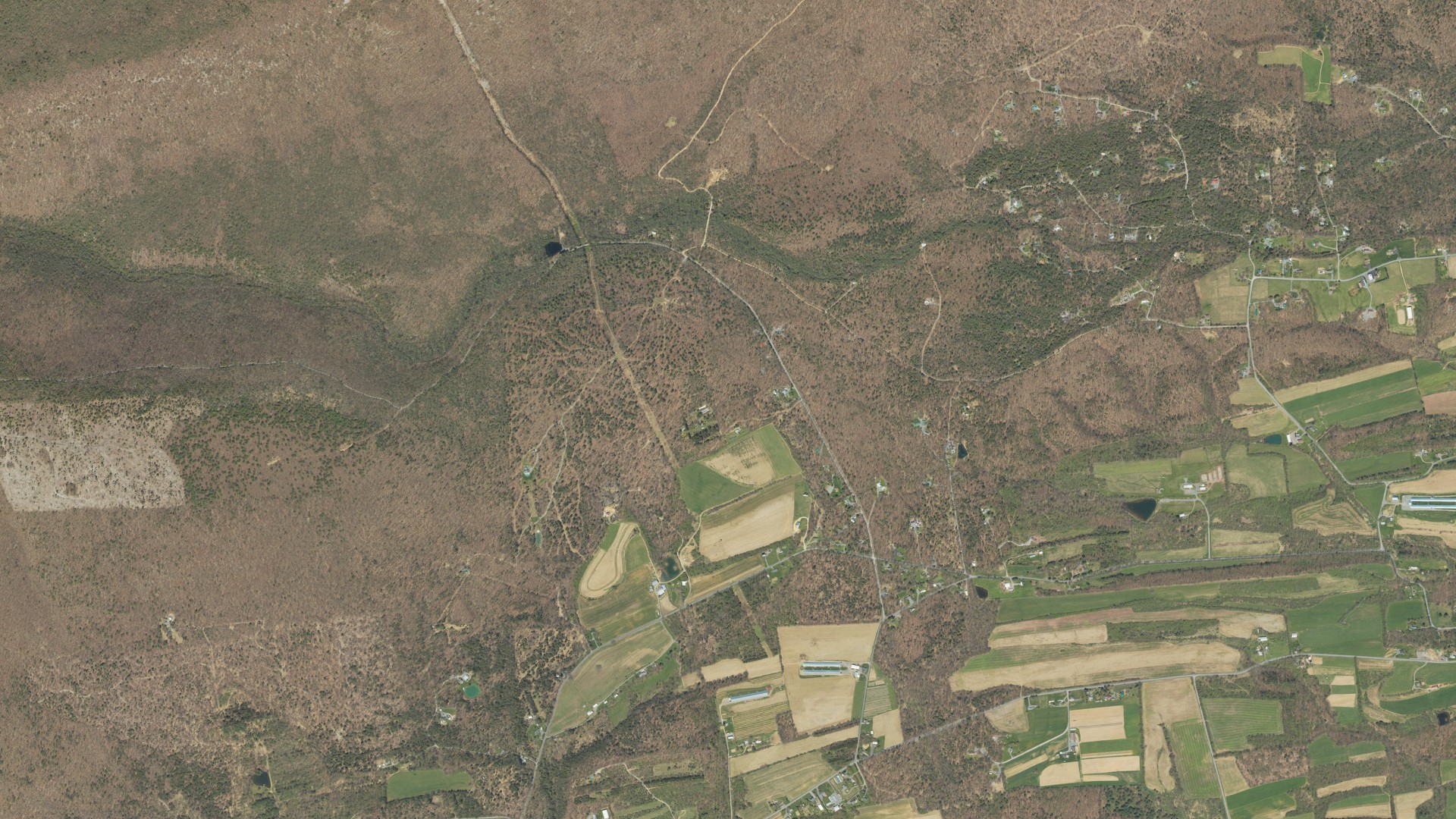 Natural-color aerial photograph of land around Lewis, Pennsylvania