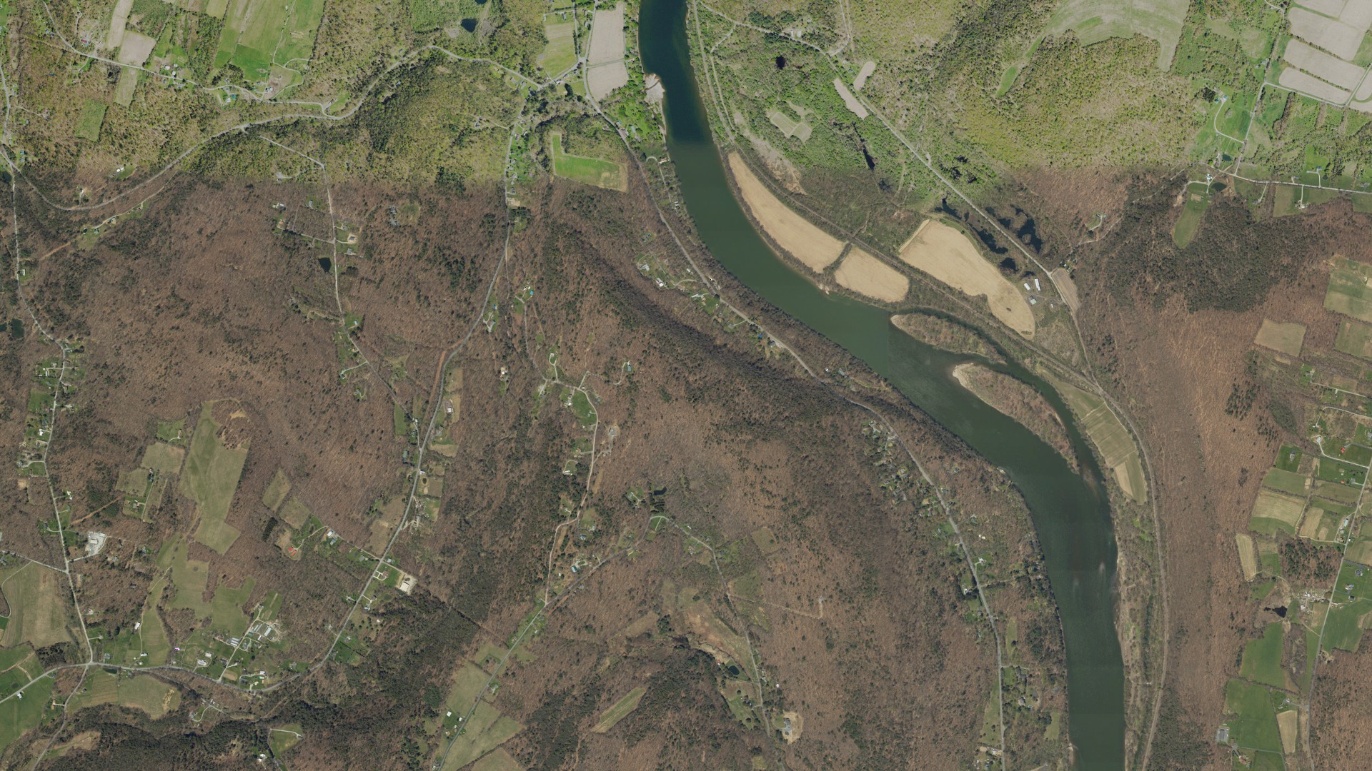 Natural-color aerial photograph of land around Exeter, Pennsylvania