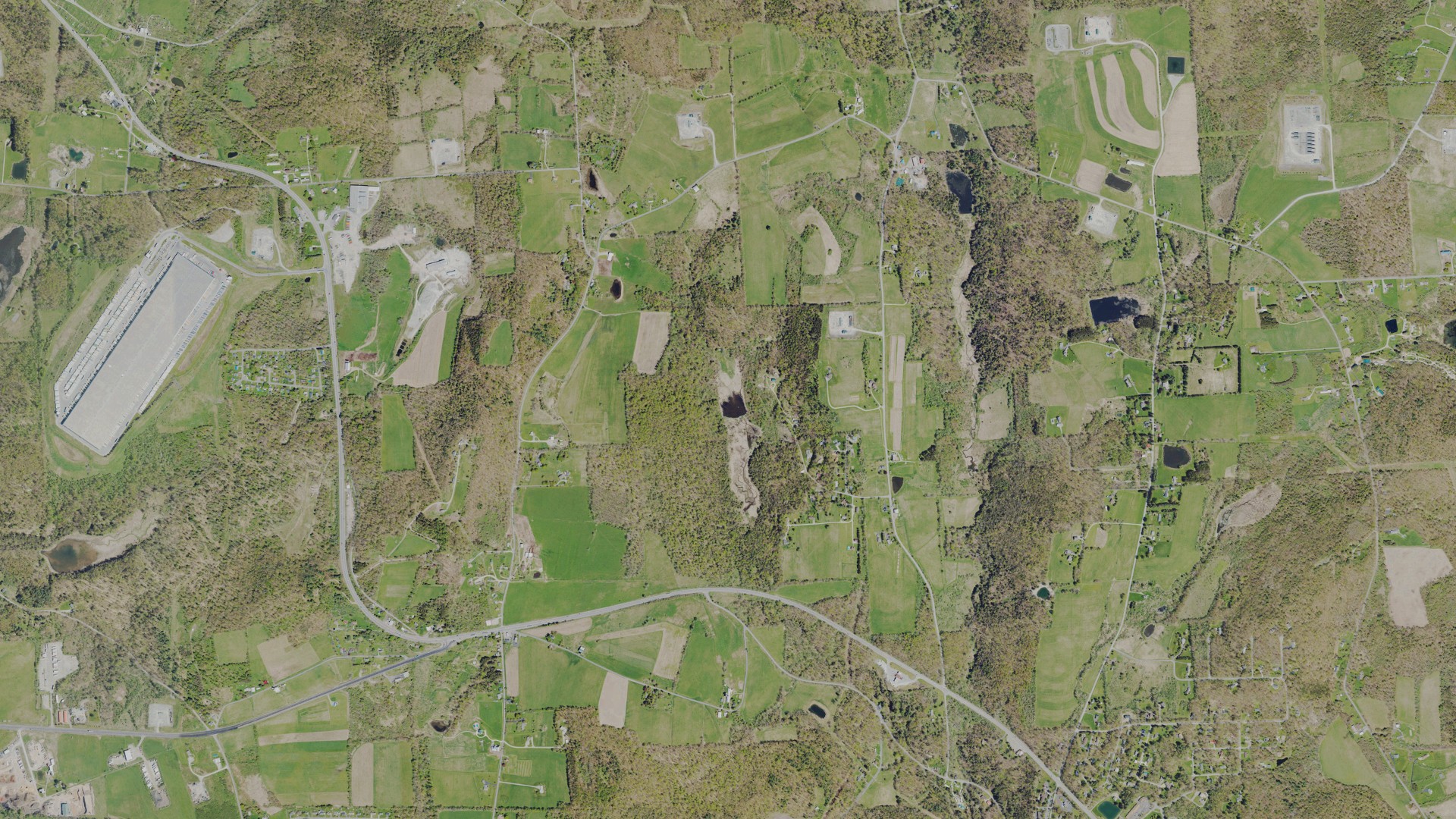 Aerial view of land around Washington, Pennsylvania