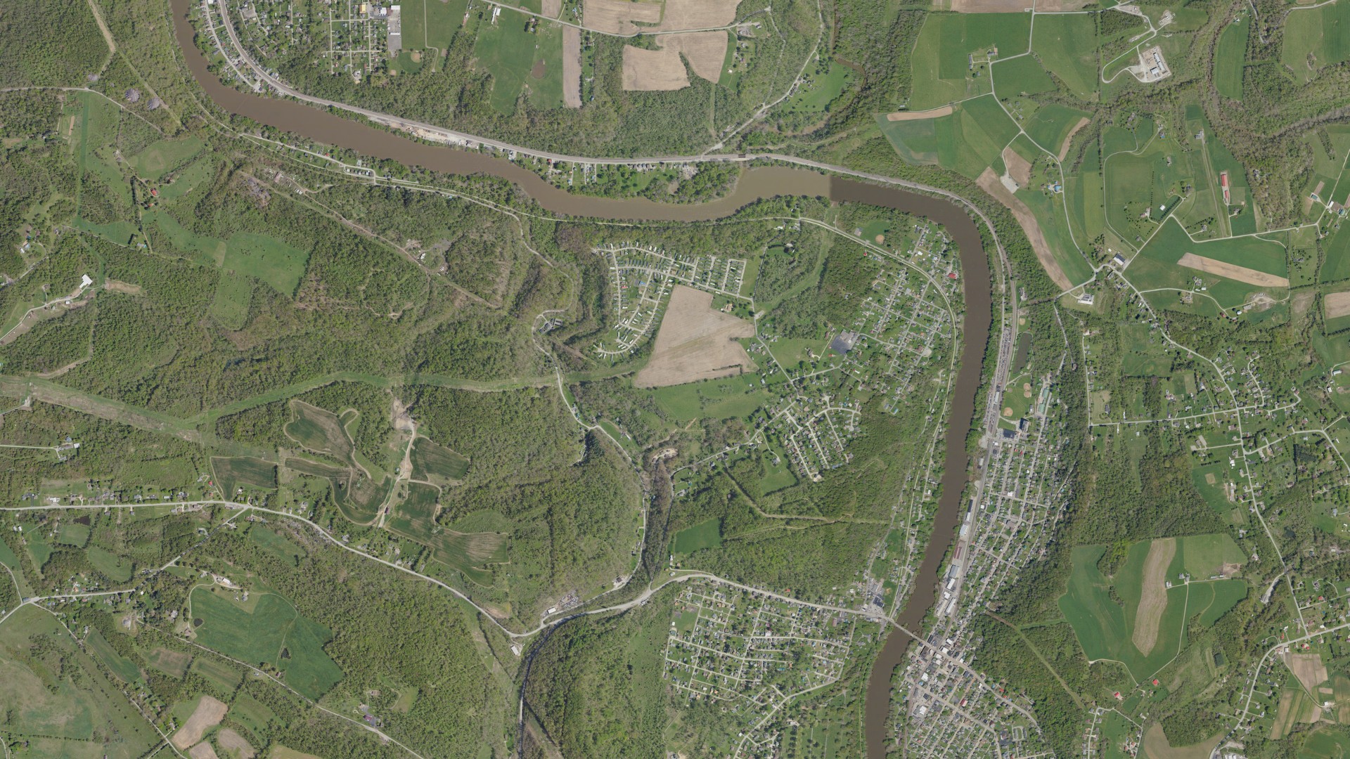 Natural-color aerial photograph of land around Collinsburg, Pennsylvania
