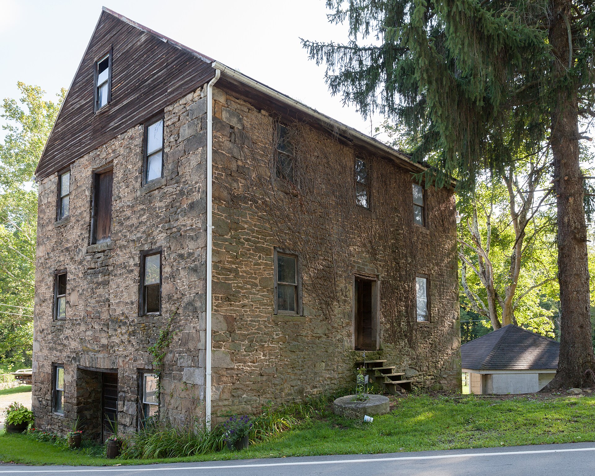 Kinder's Mill — Deemston, Pennsylvania