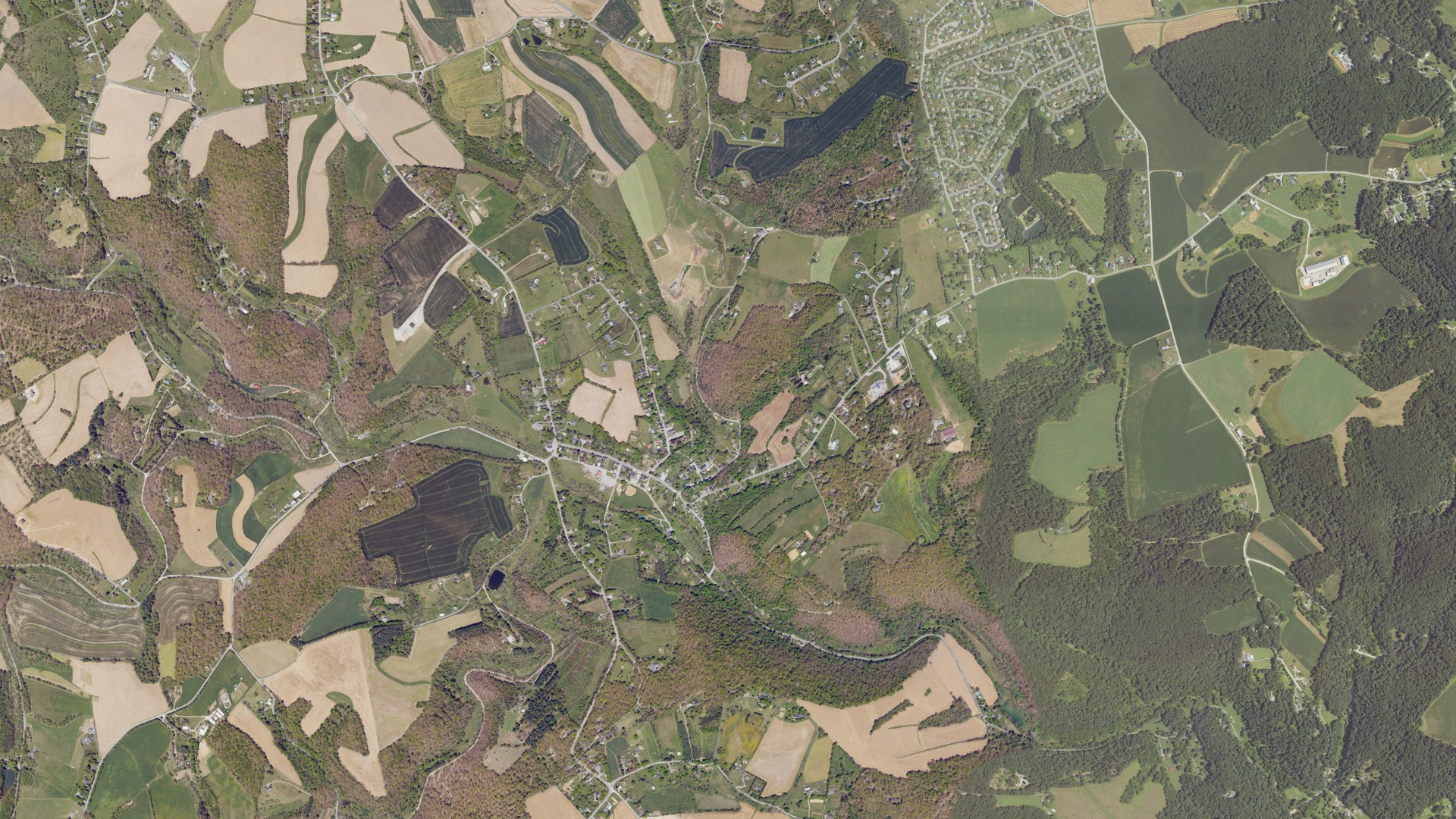 Natural-color aerial photograph of land around Felton, Pennsylvania