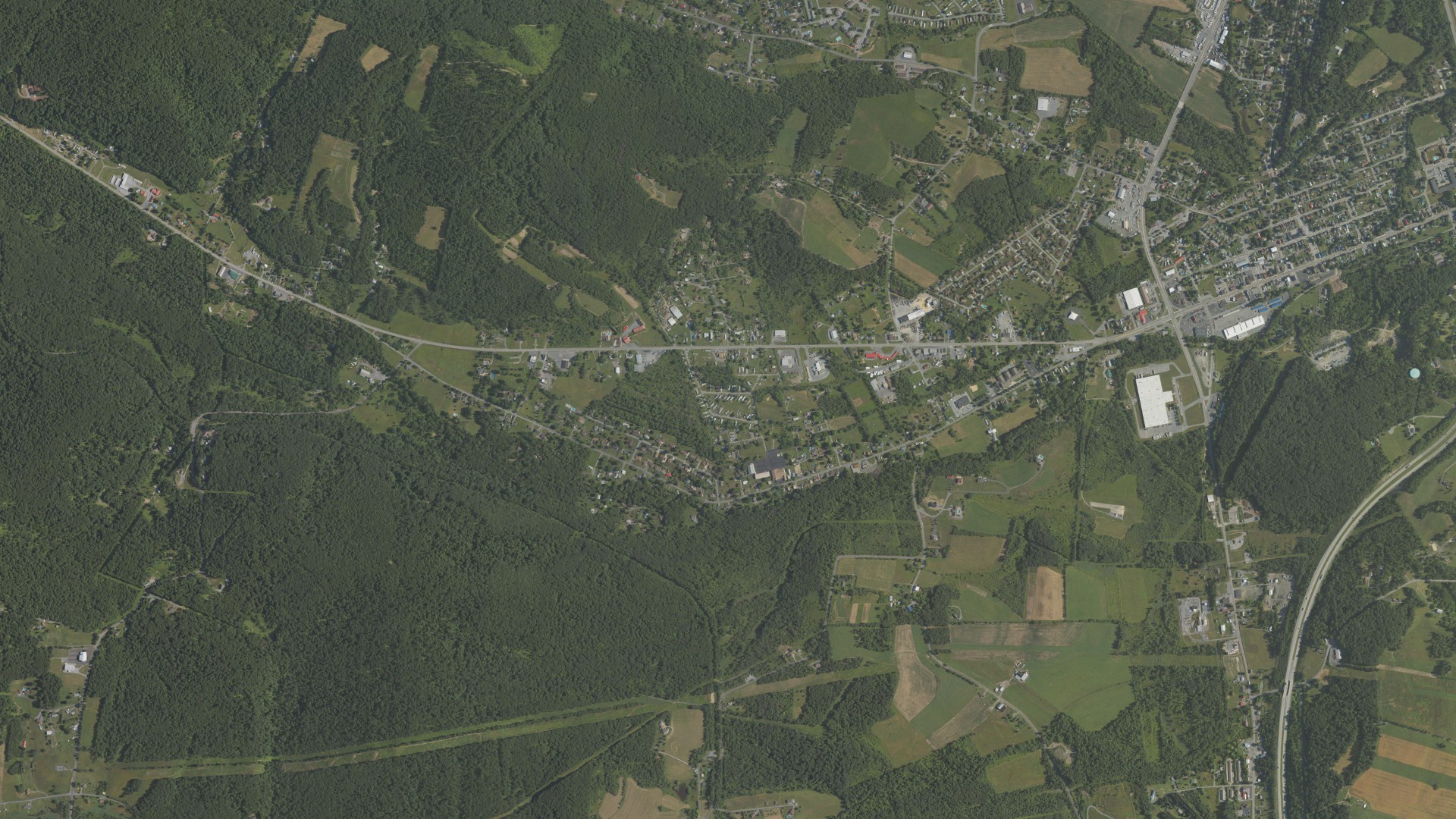 Natural-color aerial photograph of land around Foot of Ten, Pennsylvania