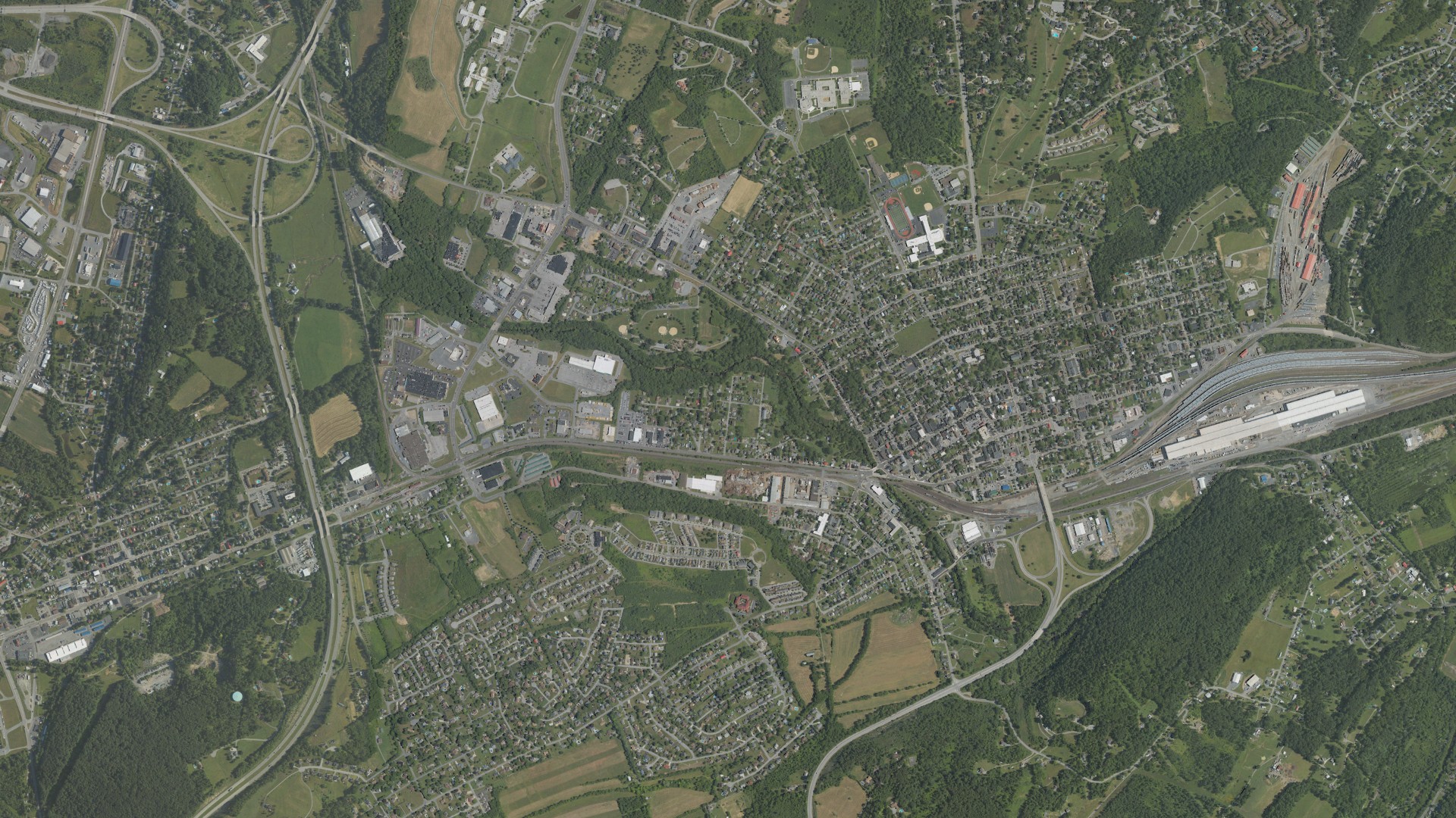 Natural-color aerial photograph of land around Fort Fetter, Pennsylvania