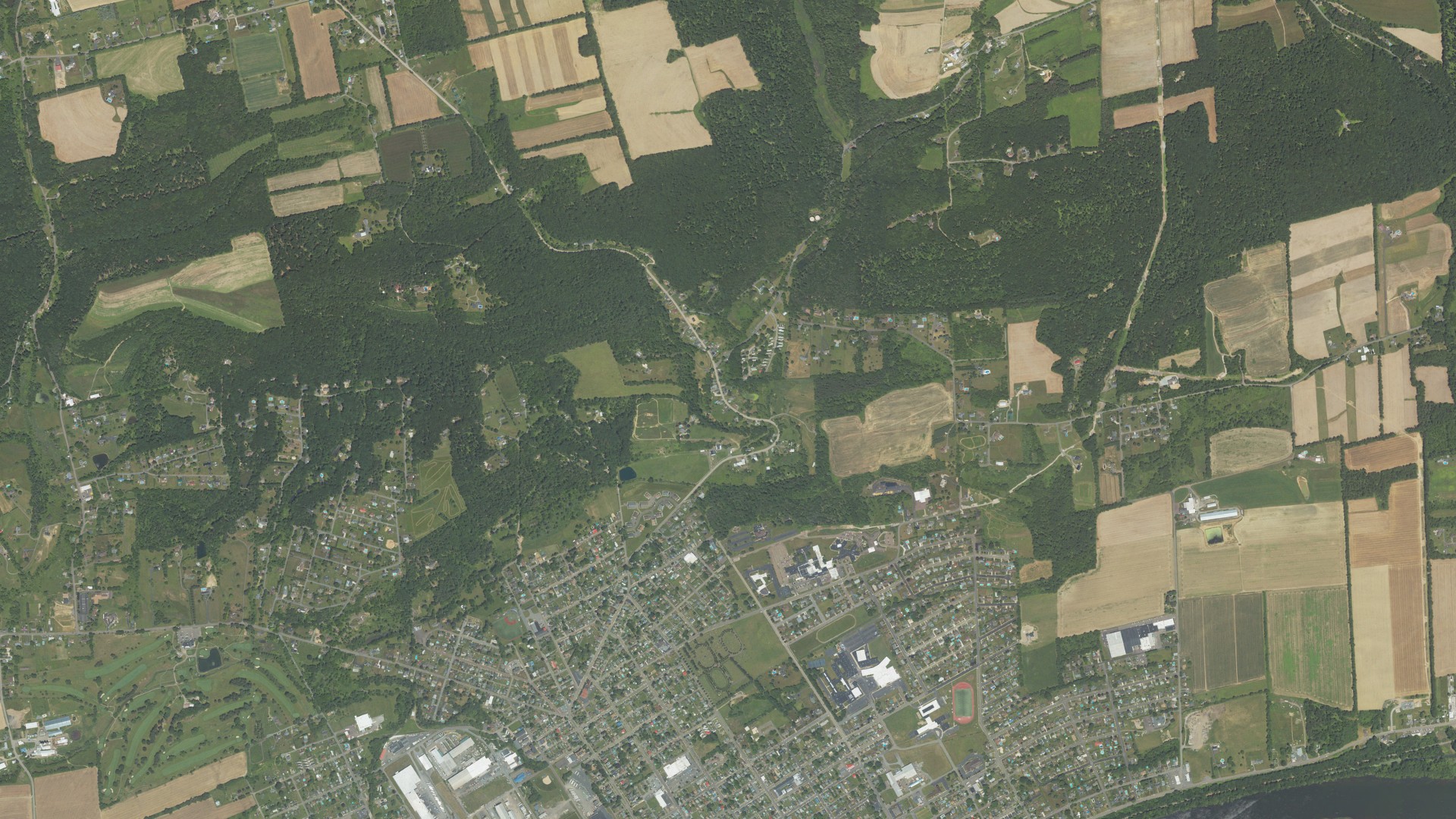 Natural-color aerial photograph of land around Foundryville, Pennsylvania