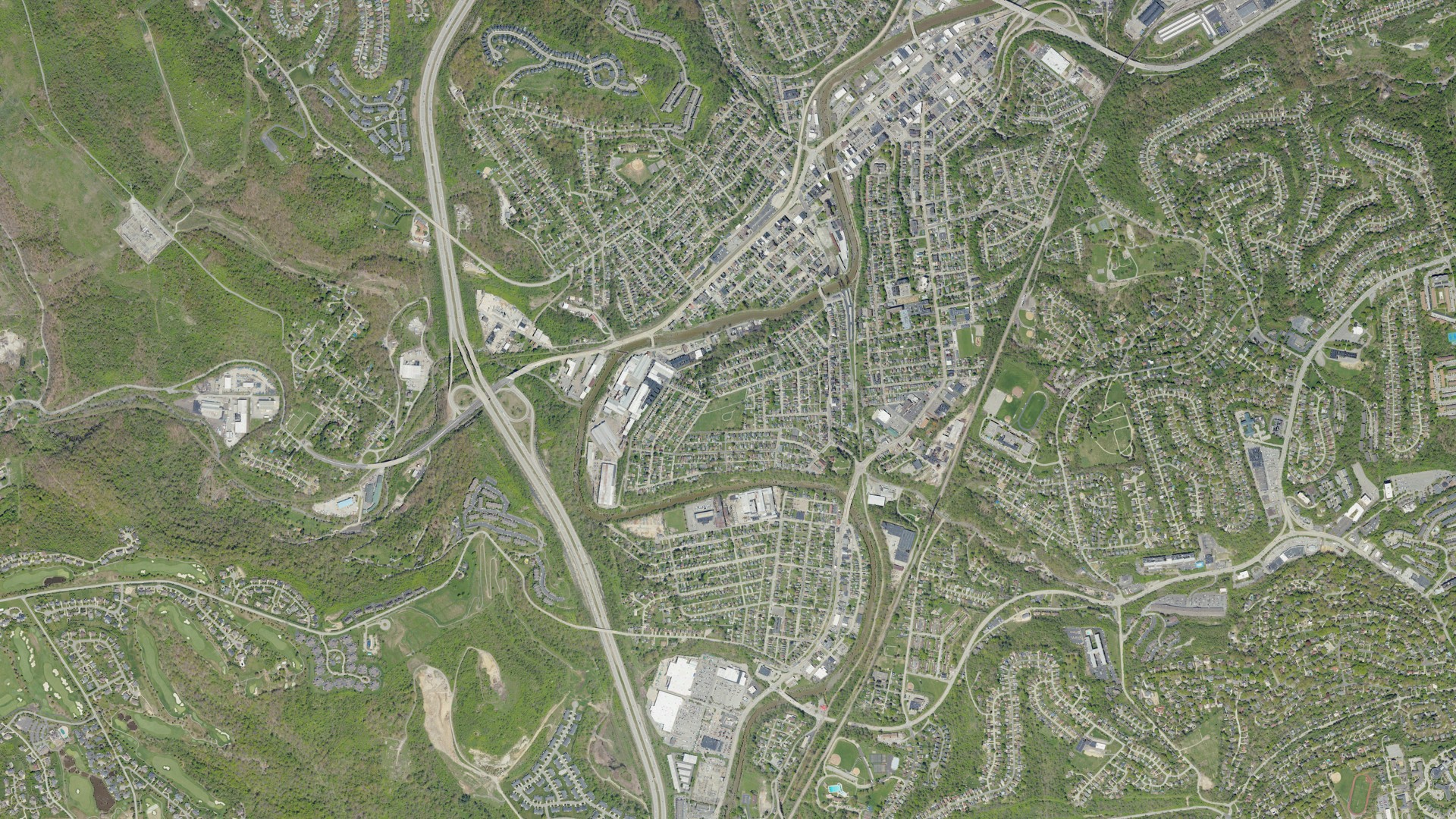 Natural-color aerial photograph of land around Glendale, Pennsylvania
