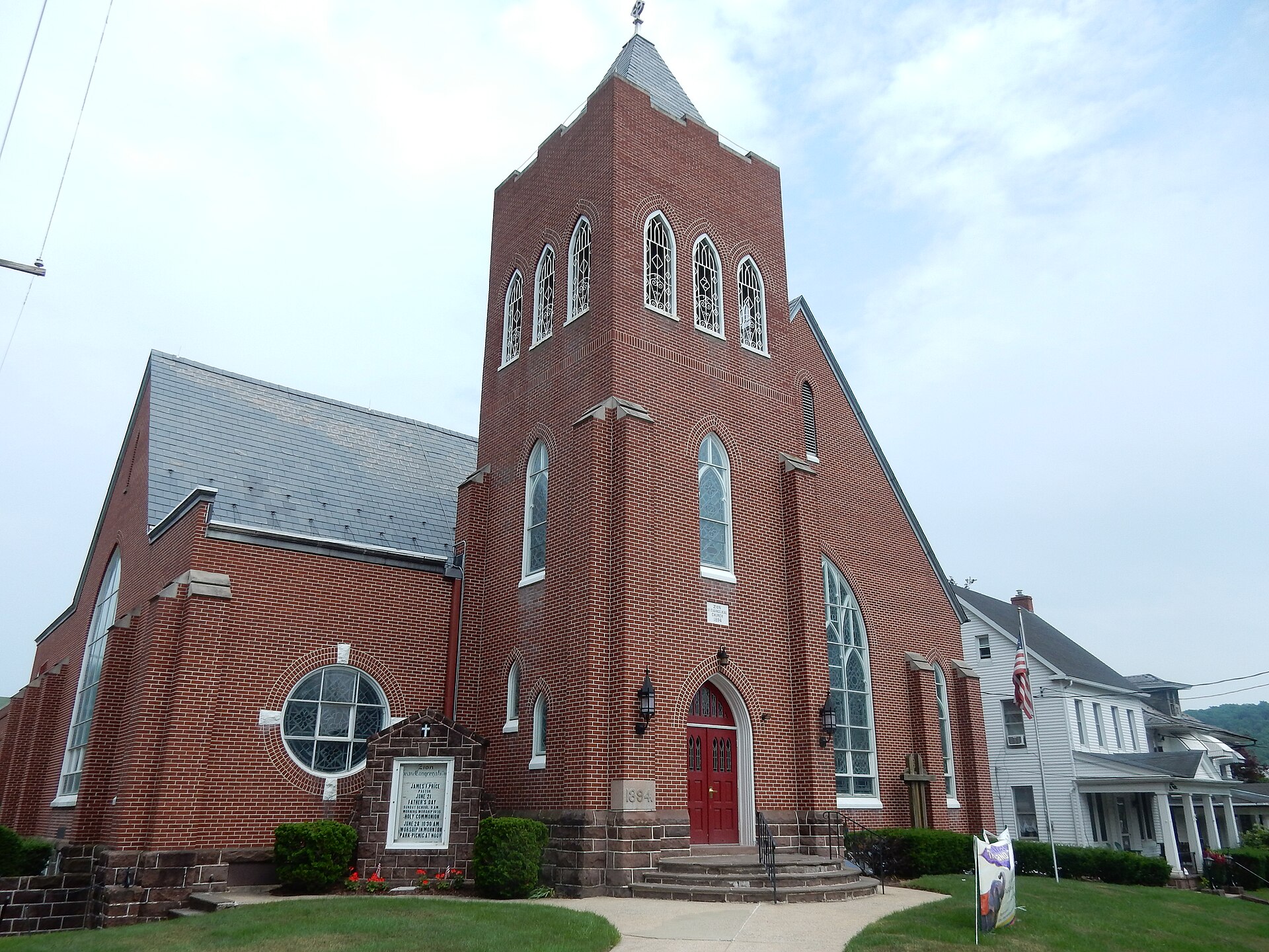 Zion Evangelical Church (1894), 57 N. Church St, Mohnton, PA. Corner of E. Summit St. — Pennsylvania