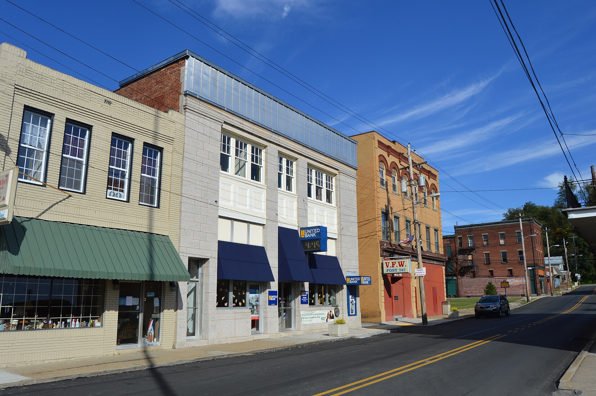 Looking eastward on Penn Street (U.S. Route 119) from the Main Street intersection in Point Marion, Pennsylvania, United States.