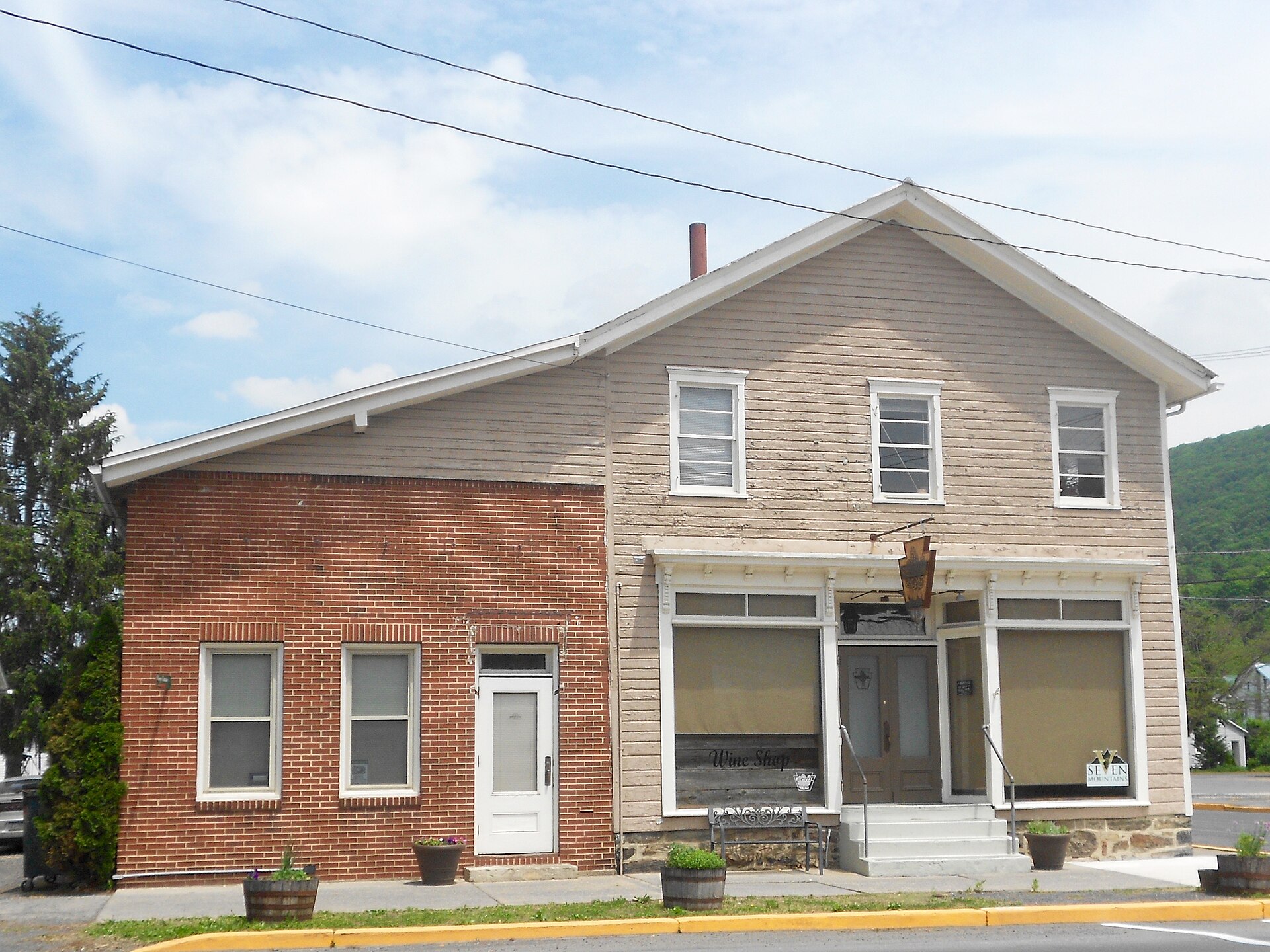 Business (auto shop?) in Reedsville, Brown Township, Mifflin County, Pennsylvania