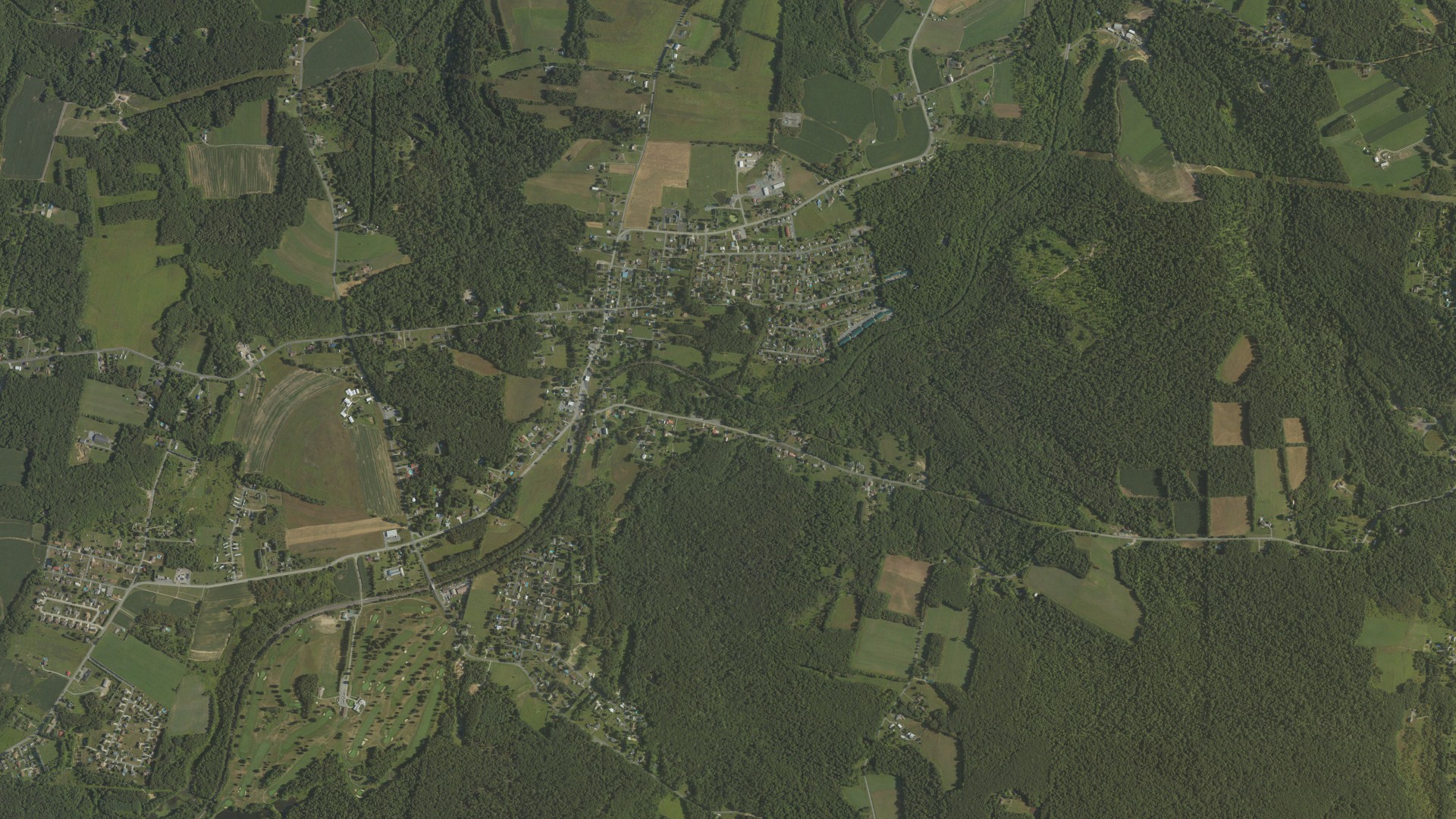 Natural-color aerial photograph of land around Salix, Pennsylvania