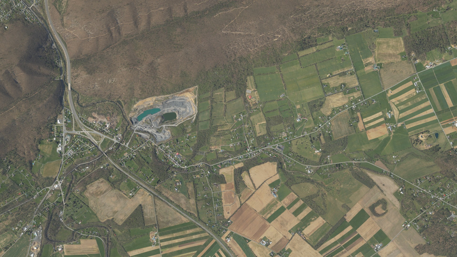 Natural-color aerial photograph of land around Salona, Pennsylvania