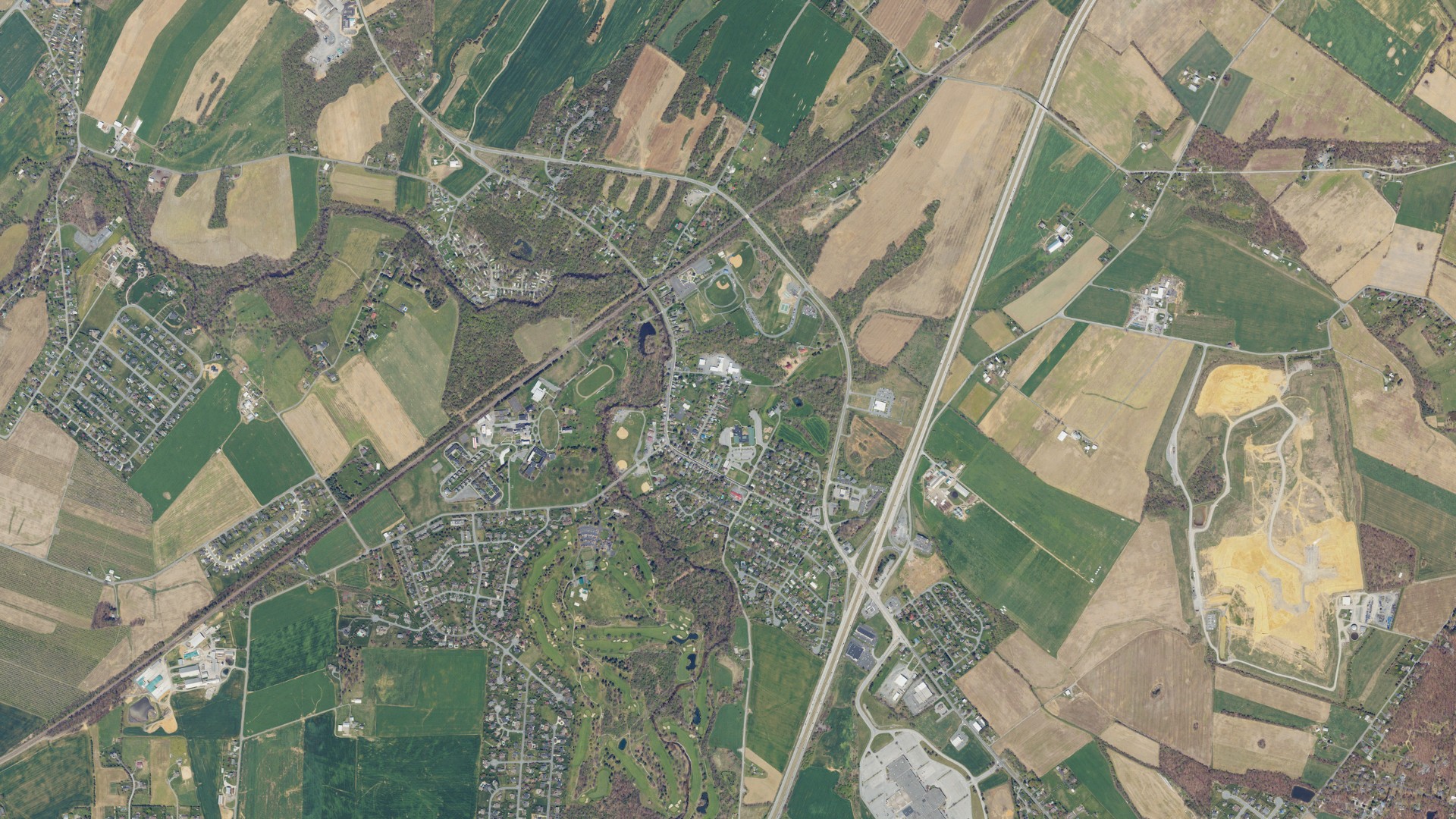 Natural-color aerial photograph of land around Scotland, Pennsylvania