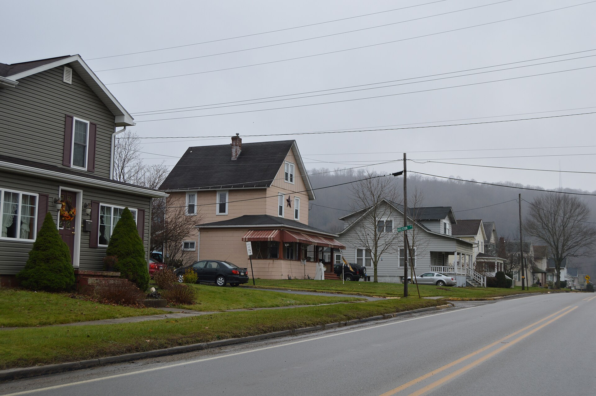 Houses on the southern side of Broad Street (Pennsylvania Route 28) at the Ralston Street intersection in South Bethlehem, Pennsylvania, United States.