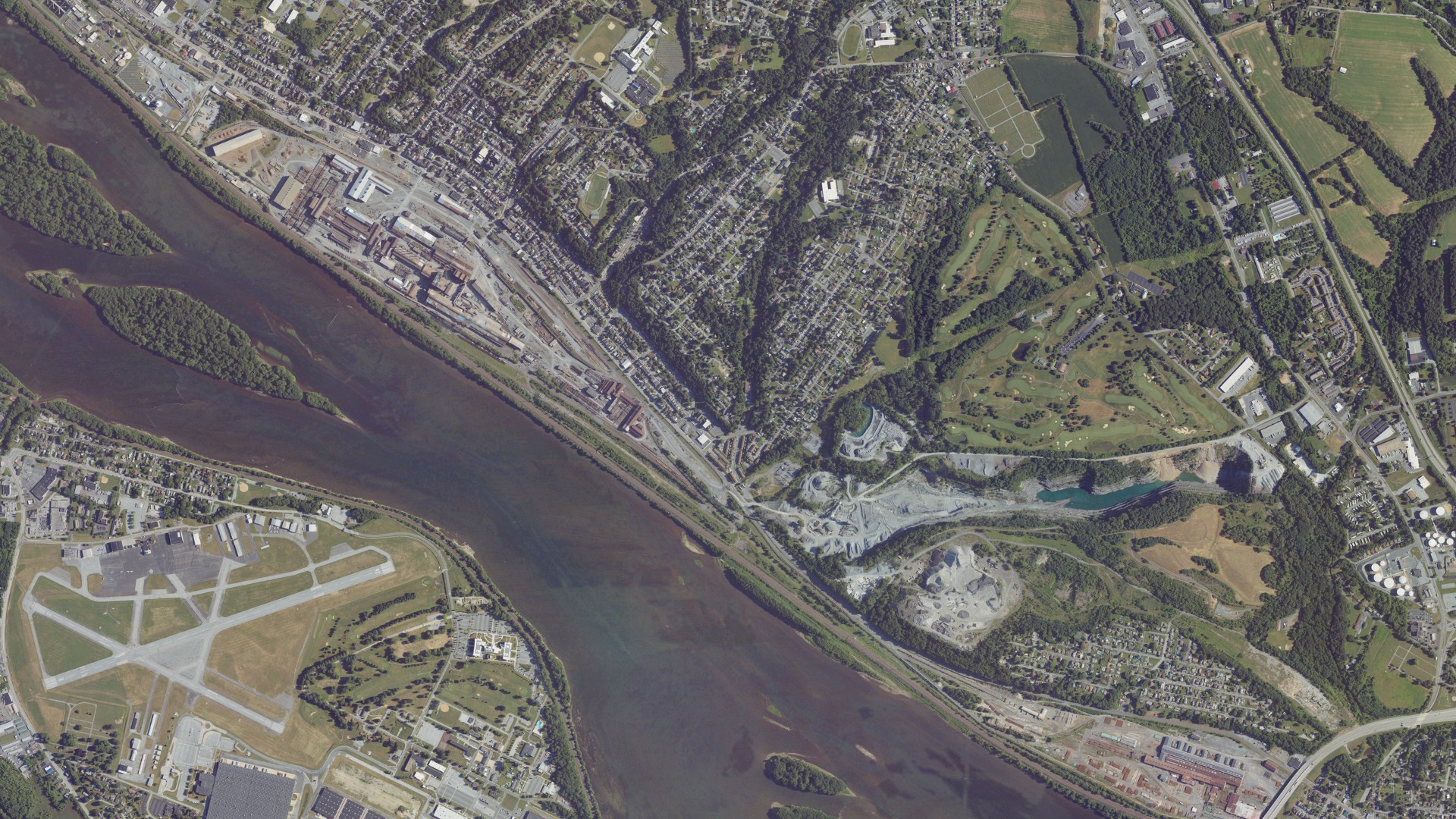 Natural-color aerial photograph of land around Steelton, Pennsylvania