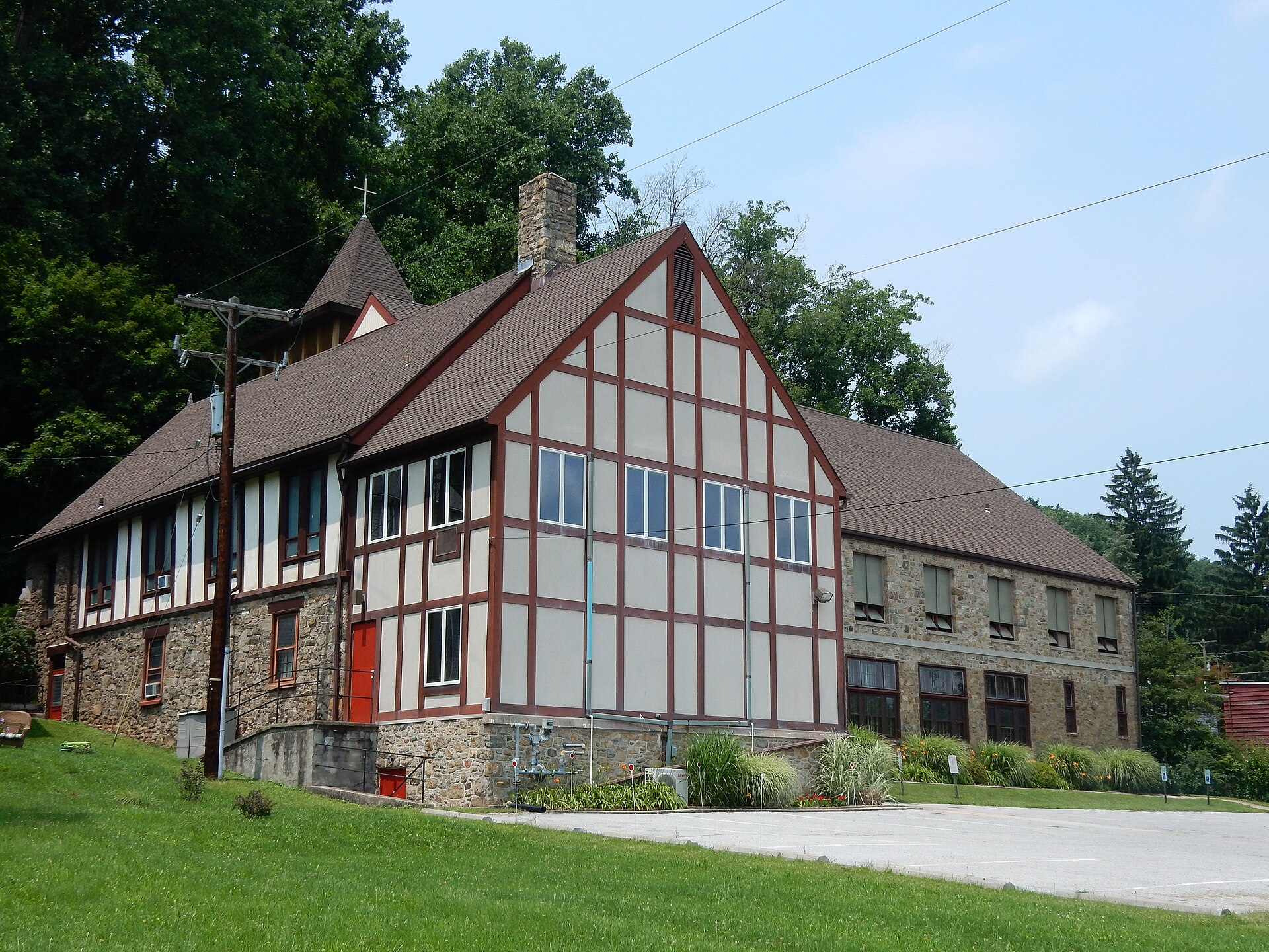 Bethany Evangelical Lutheran Church in Stony Creek Mills, Lower Alsace Township, Berks County, Pennsylvania. 1375 Friedensburg Rd., Reading, PA. View from Carsonia Ave.