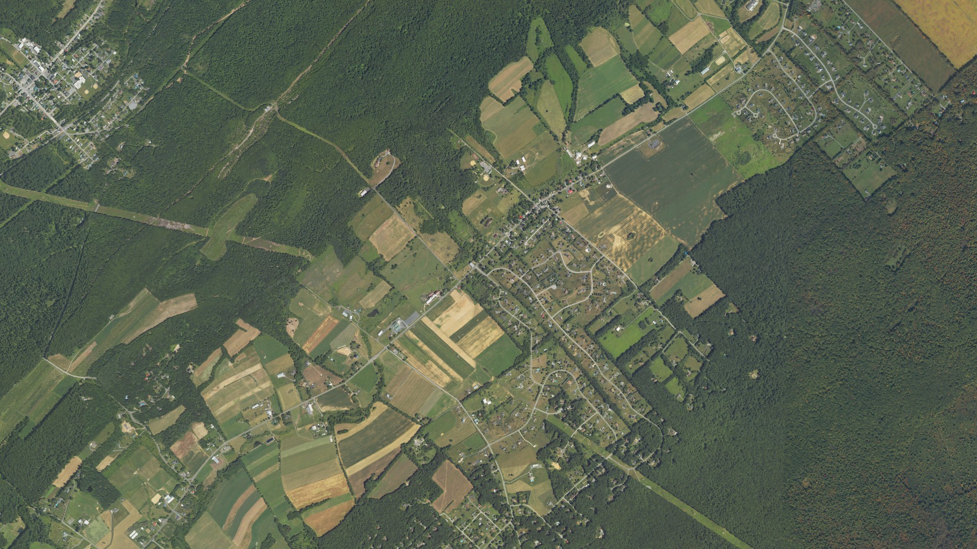Natural-color aerial photograph of land around Stormstown, Pennsylvania