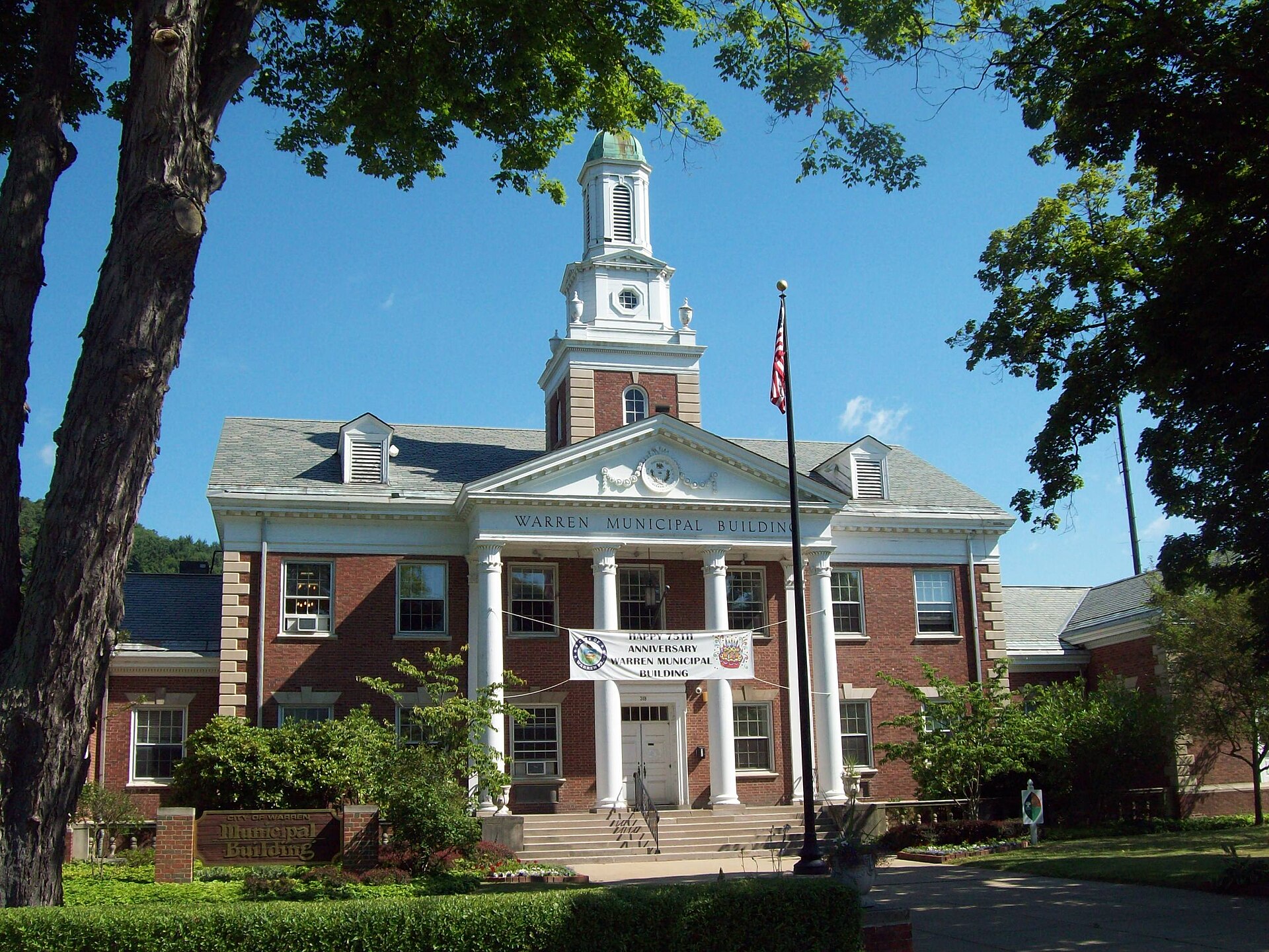 Local building in Warren, Pennsylvania
