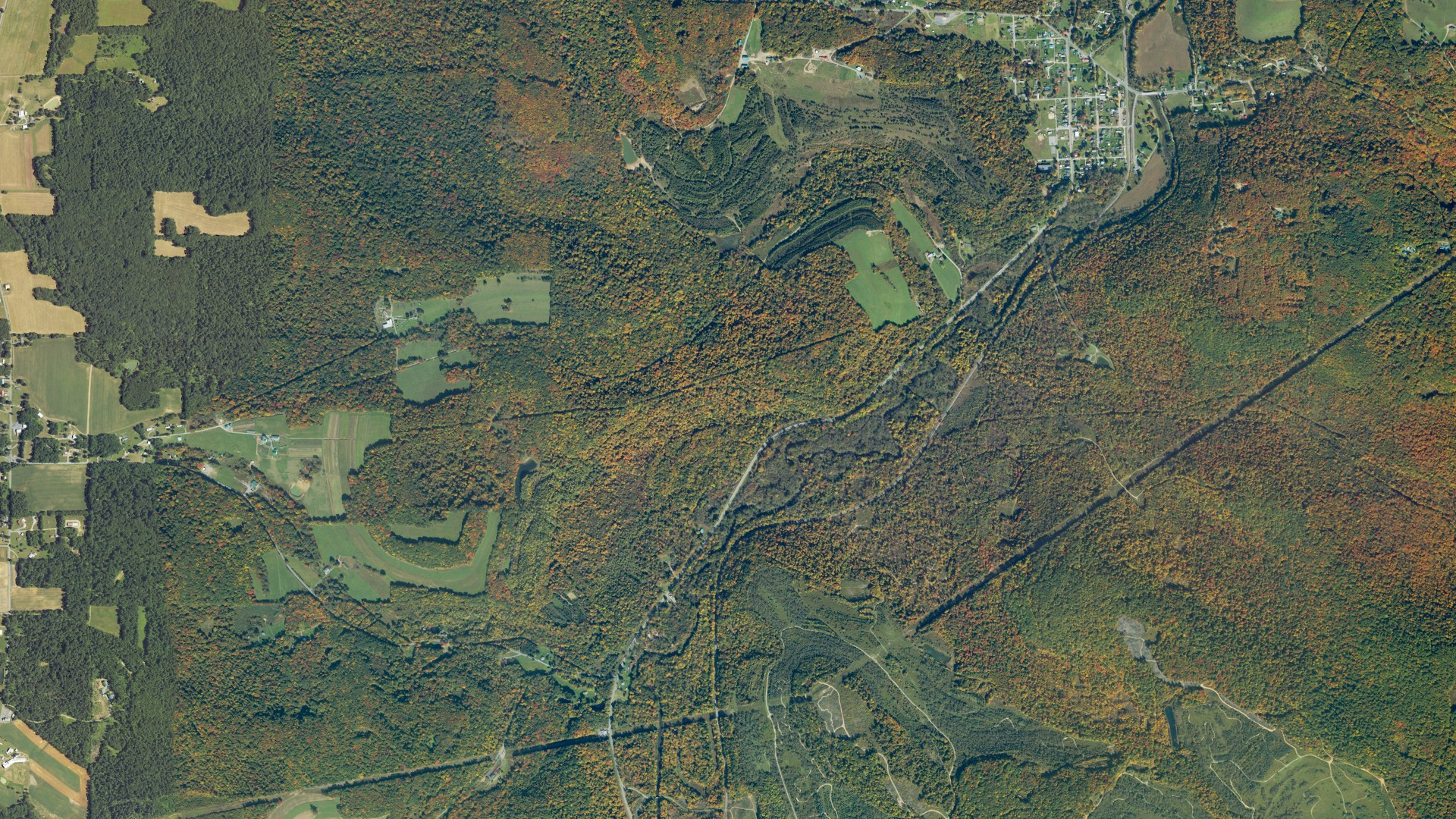 Natural-color aerial photograph of land around Westover, Pennsylvania