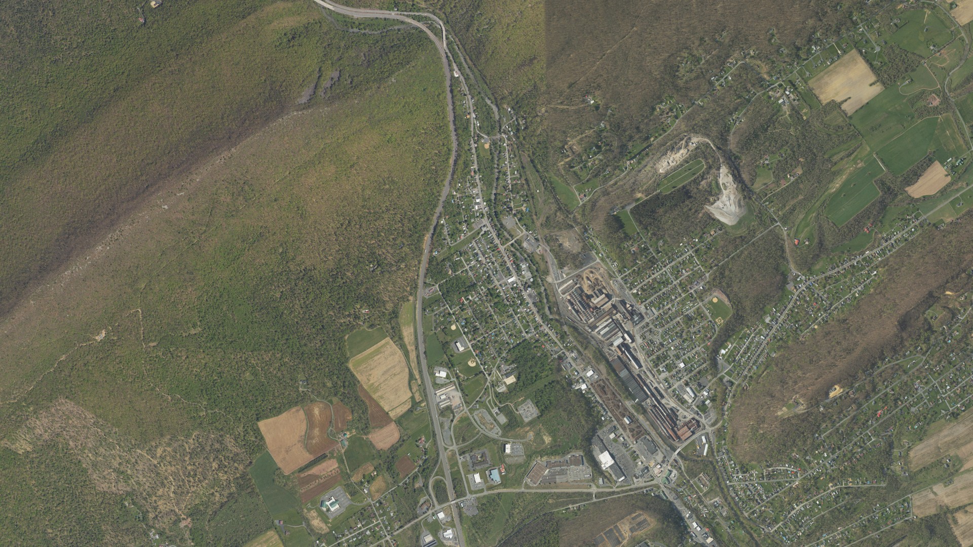 Natural-color aerial photograph of land around Yeagertown, Pennsylvania