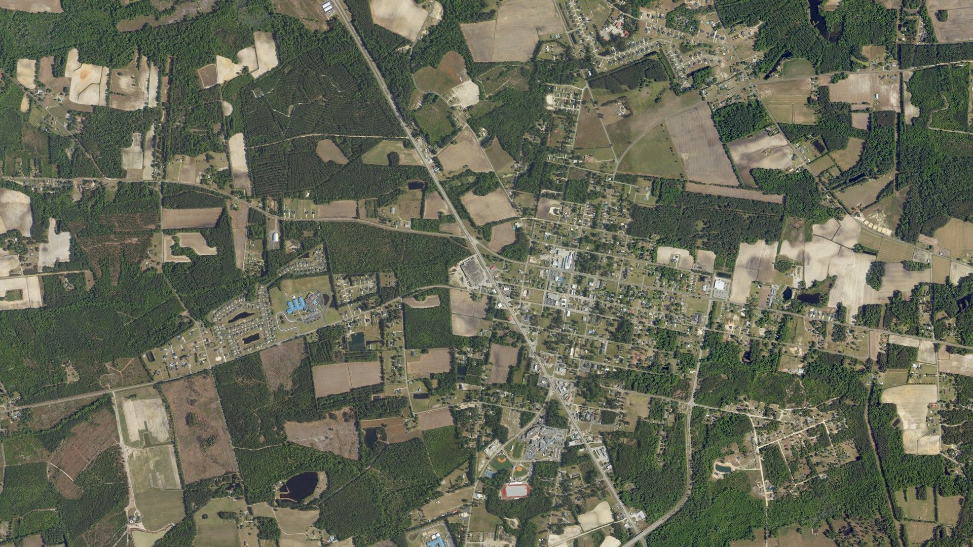 Natural-color aerial photograph of land around Aynor, South Carolina