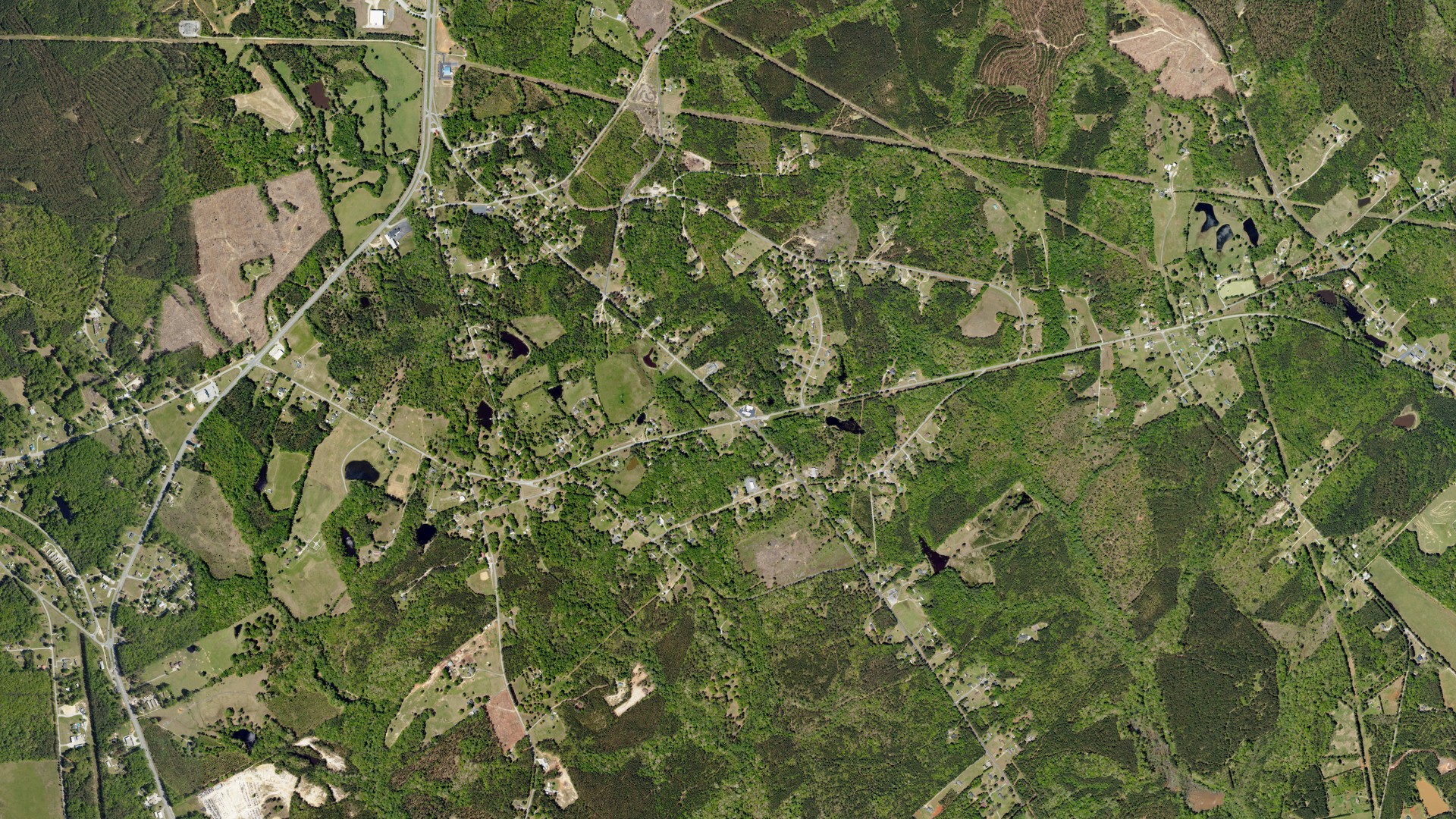 Natural-color aerial photograph of land around Cokesbury, South Carolina