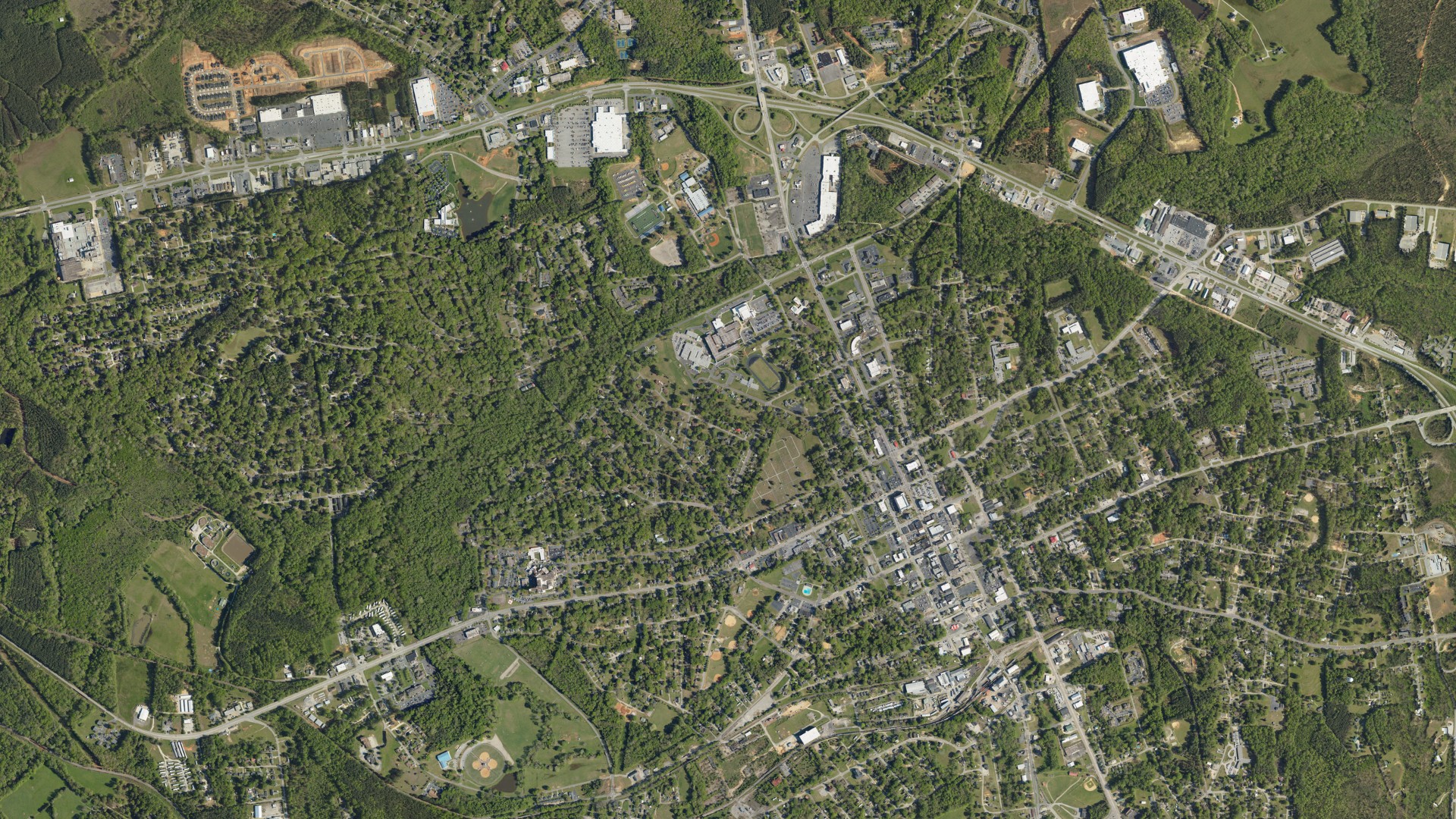 Natural-color aerial photograph of land around Lancaster, South Carolina