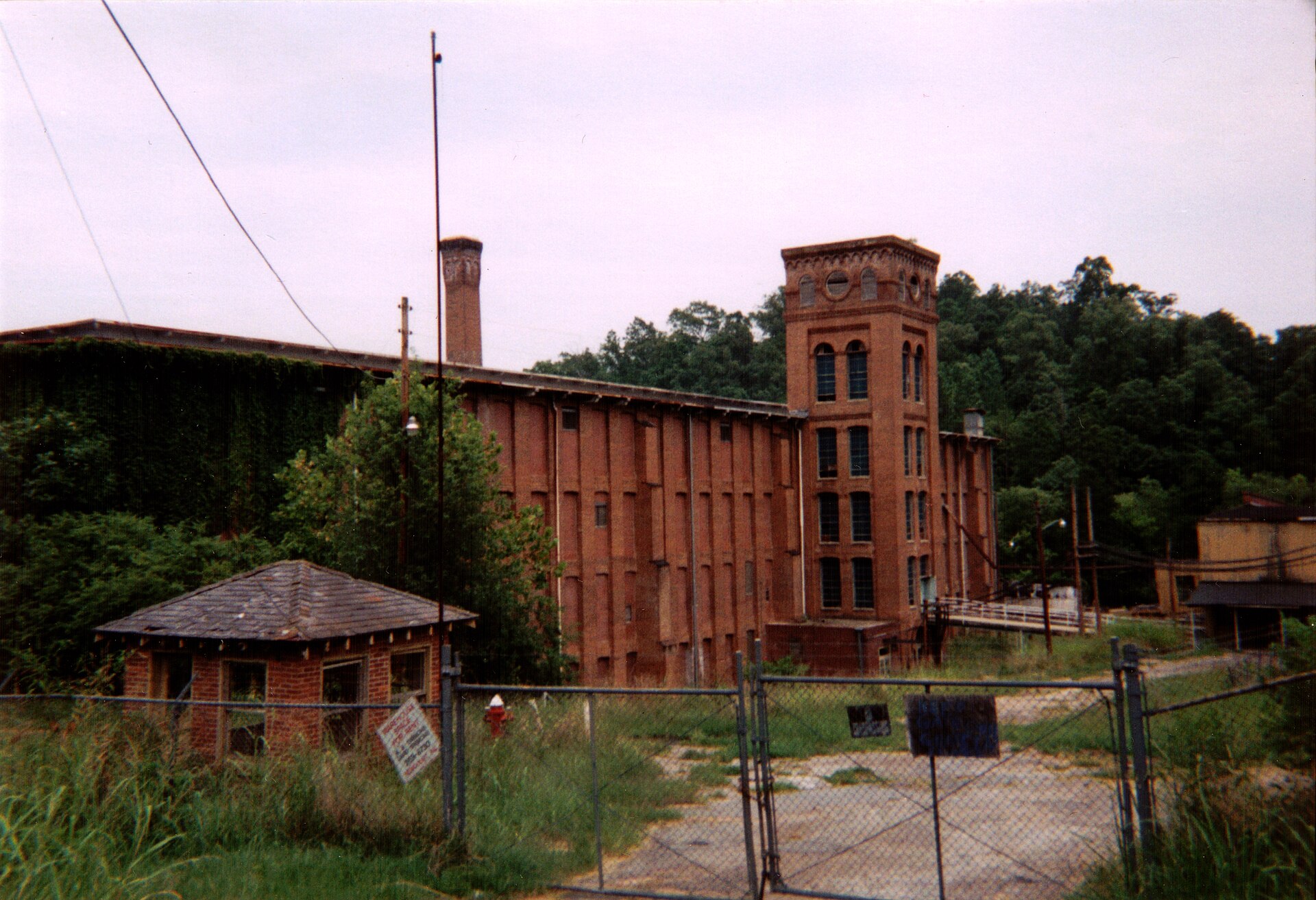 The Newry Mill in 1998, which was constructed in 1893-94 and closed in 1975. — South Carolina