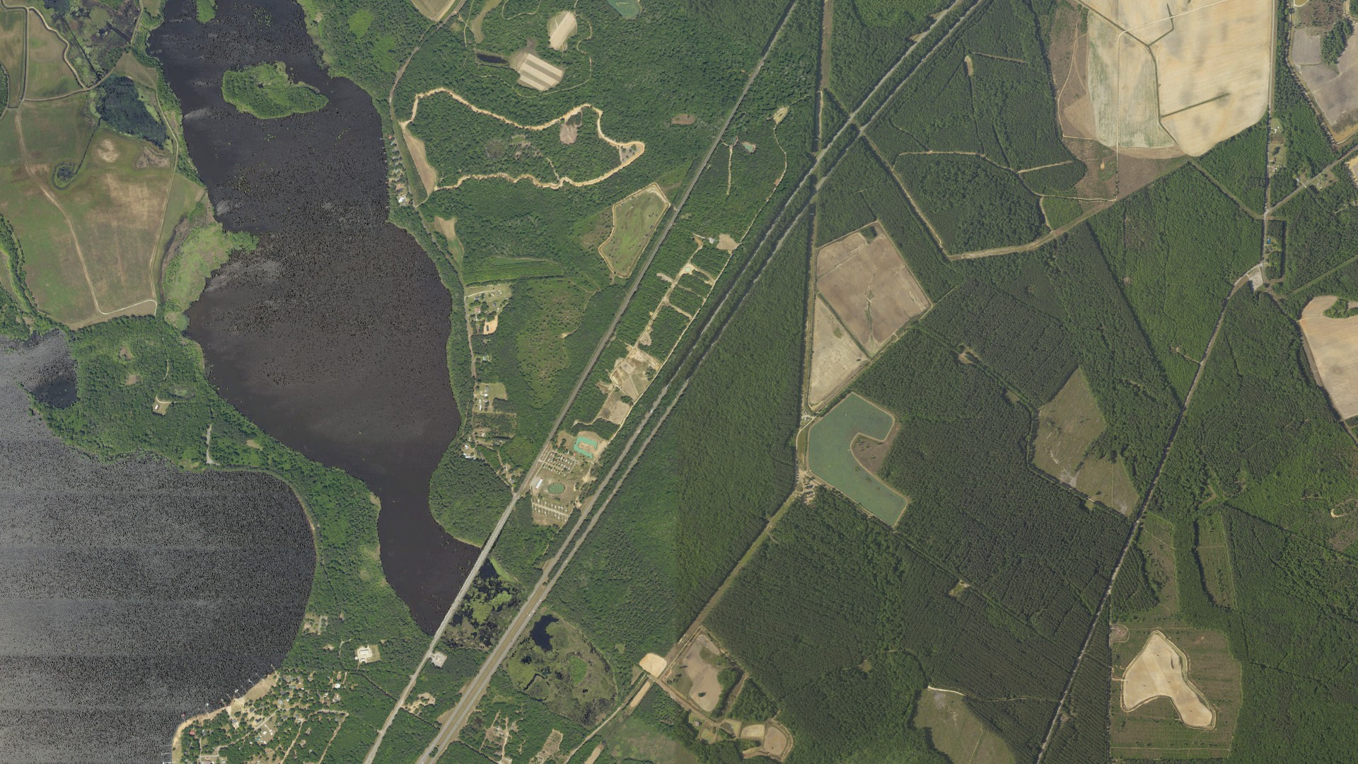Natural-color aerial photograph of land around North Santee, South Carolina