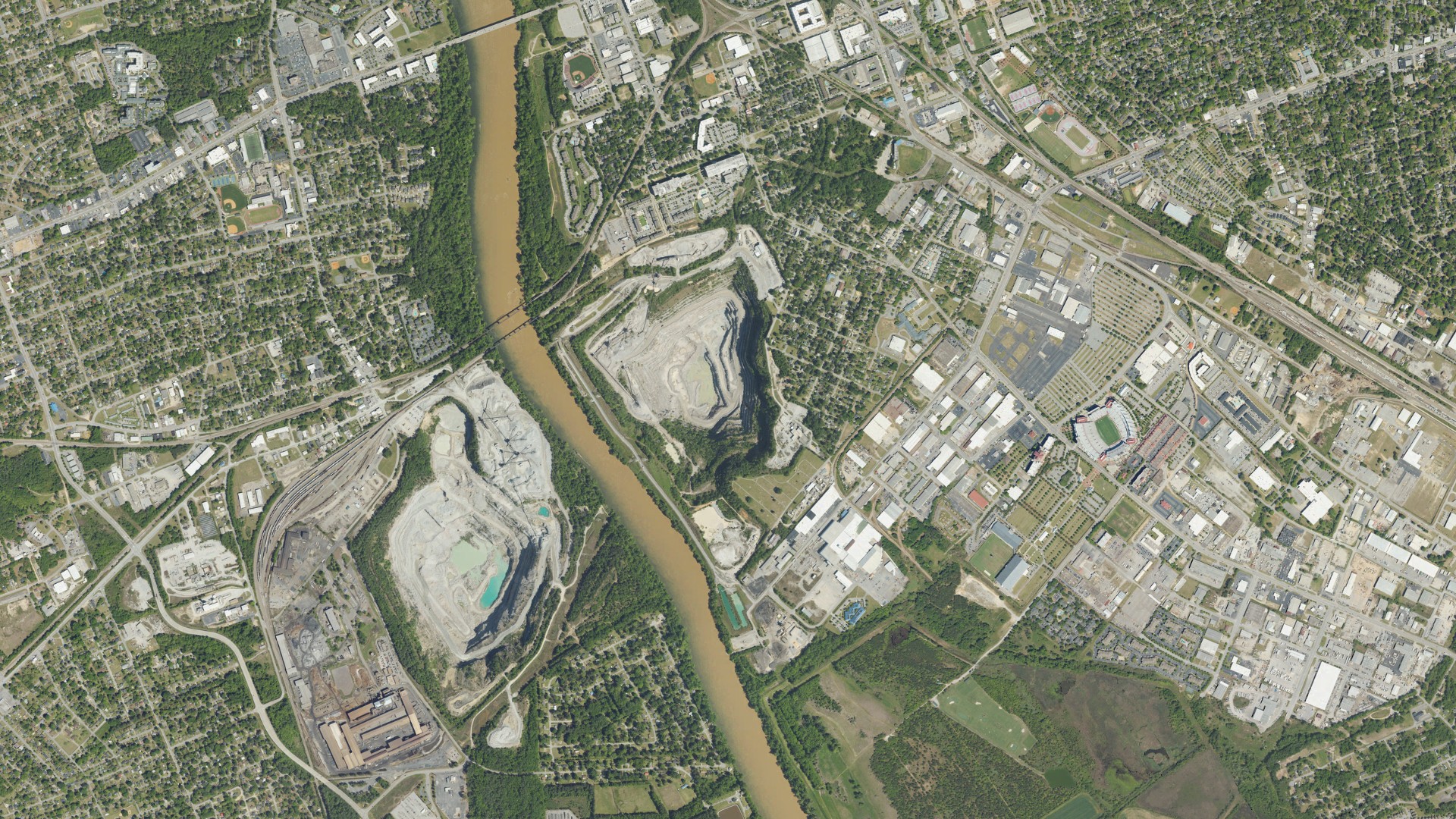 Natural-color aerial photograph of land around Olympia, South Carolina