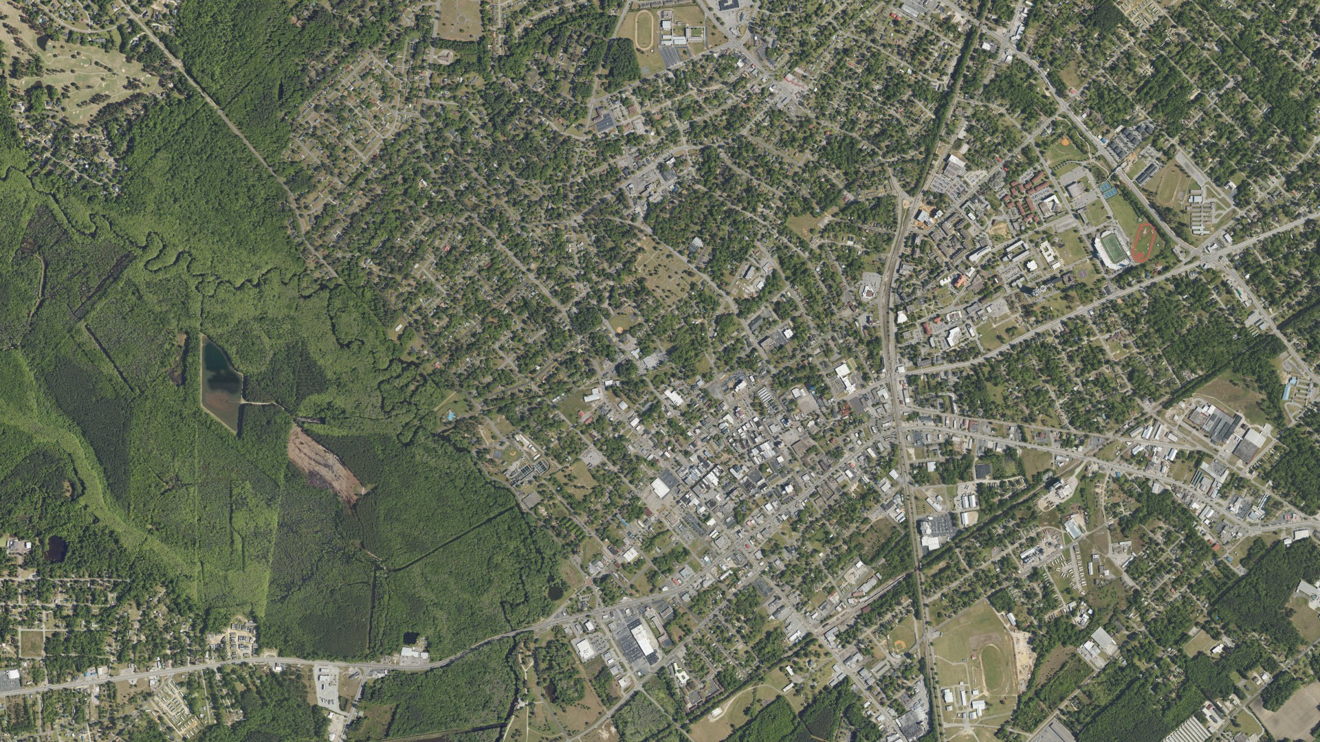 Natural-color aerial photograph of land around Orangeburg, South Carolina