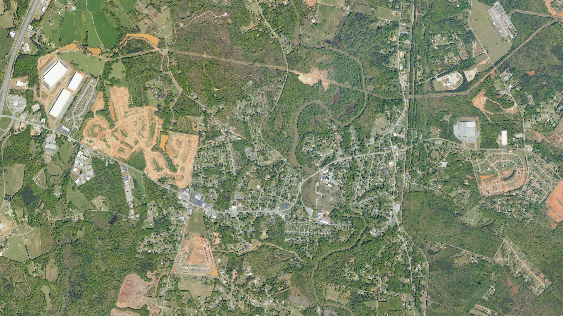Natural-color aerial photograph of land around Piedmont, South Carolina