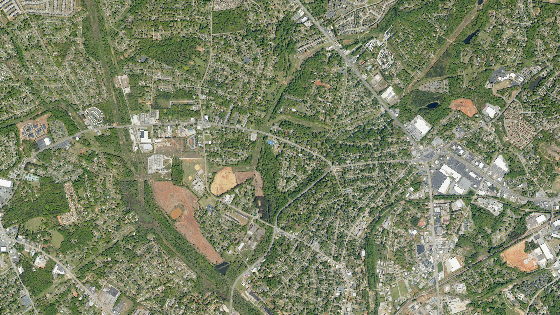 Natural-color aerial photograph of land around Sans Souci, South Carolina