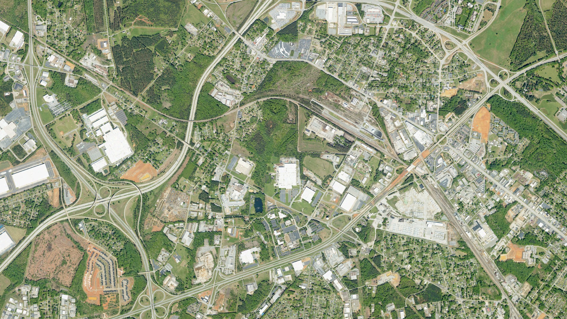 Natural-color aerial photograph of land around Southern Shops, South Carolina