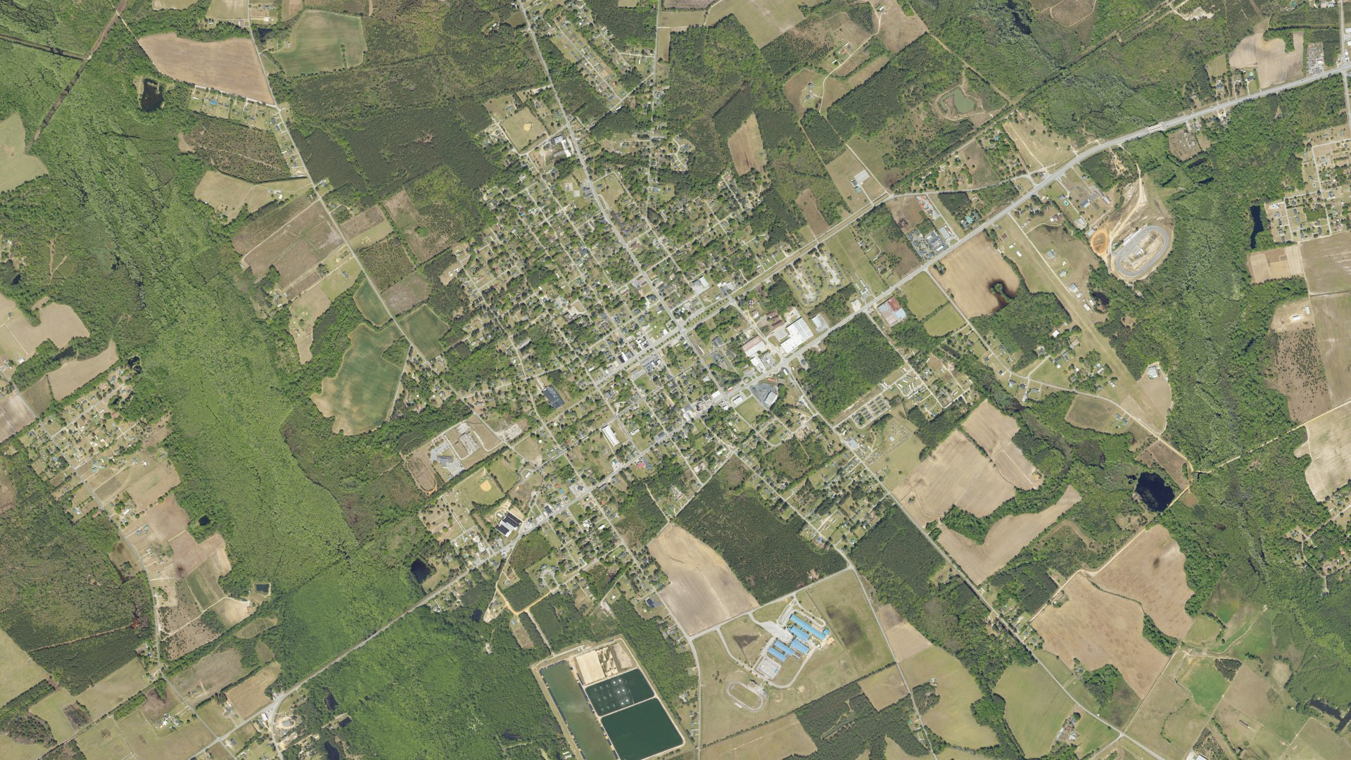 Natural-color aerial photograph of land around Timmonsville, South Carolina