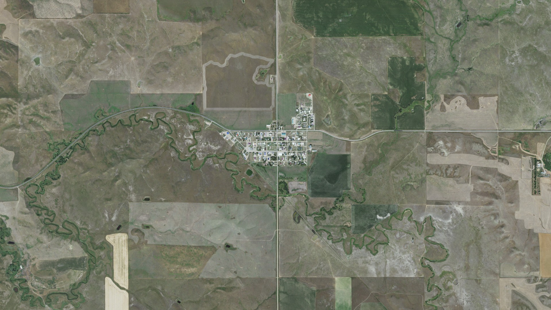 Natural-color aerial photograph of land around Akaska, South Dakota