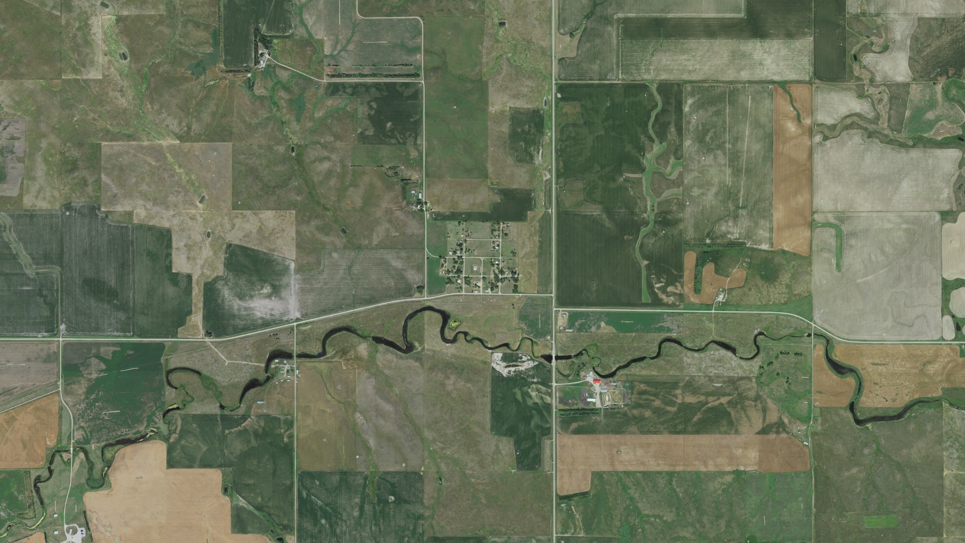 Natural-color aerial photograph of land around Artas, South Dakota