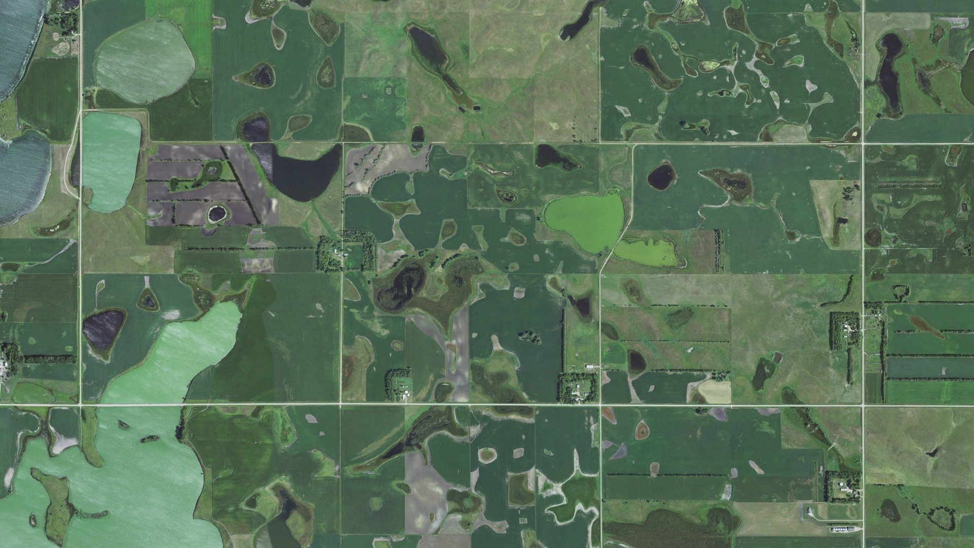 Natural-color aerial photograph of land around Thorp, South Dakota