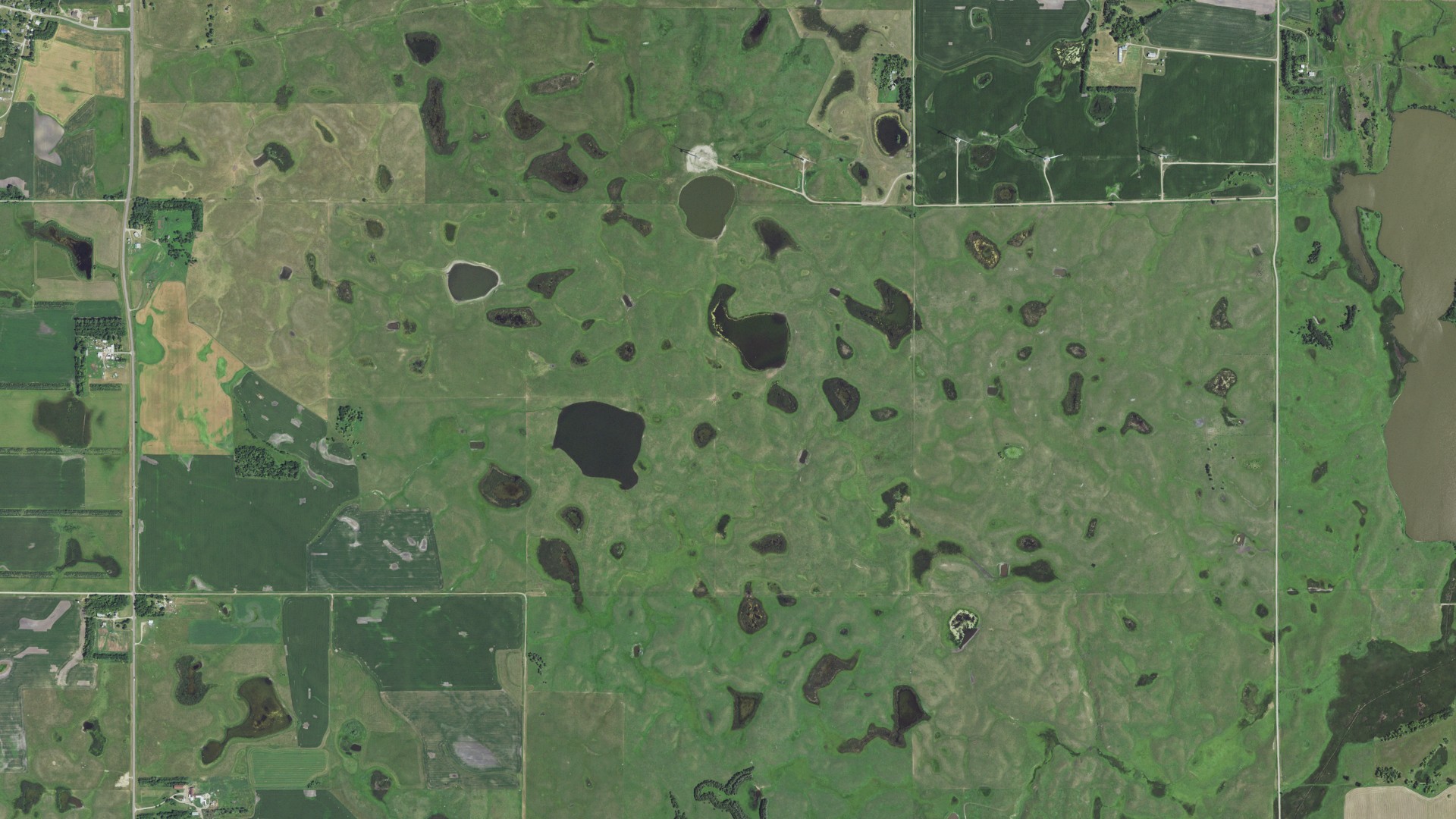 Aerial view of land around Altamont, South Dakota