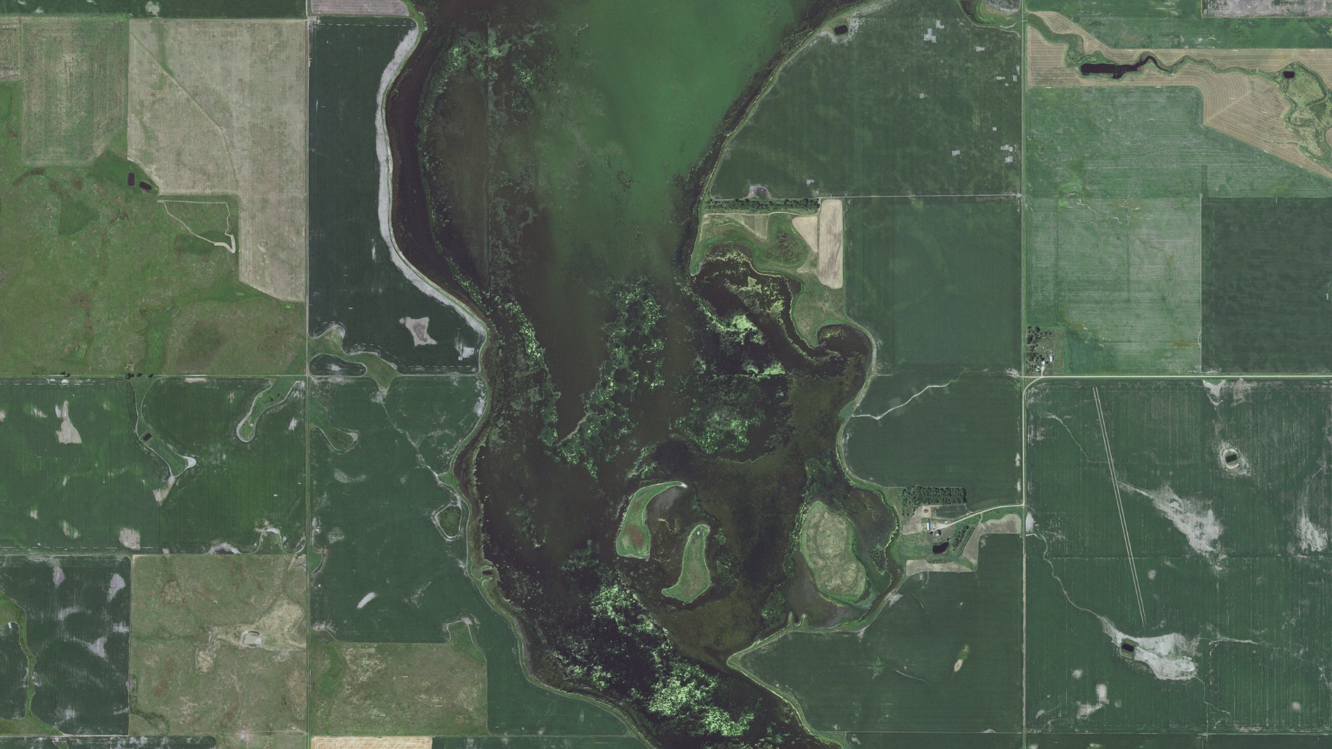 Aerial view of land around Glendale, South Dakota