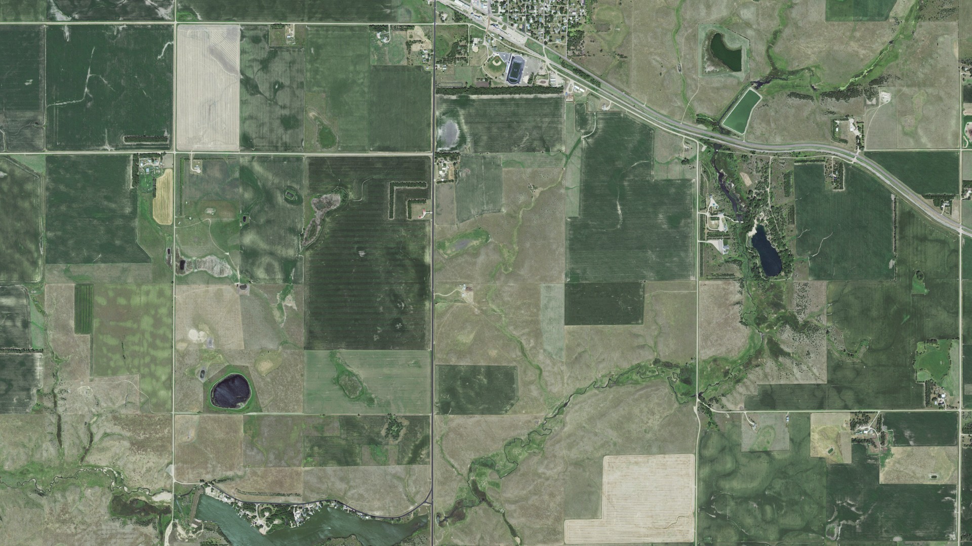 Natural-color aerial photograph of land around Wayne, South Dakota