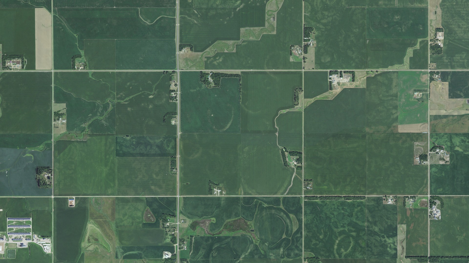 Aerial view of land around Franklin, South Dakota