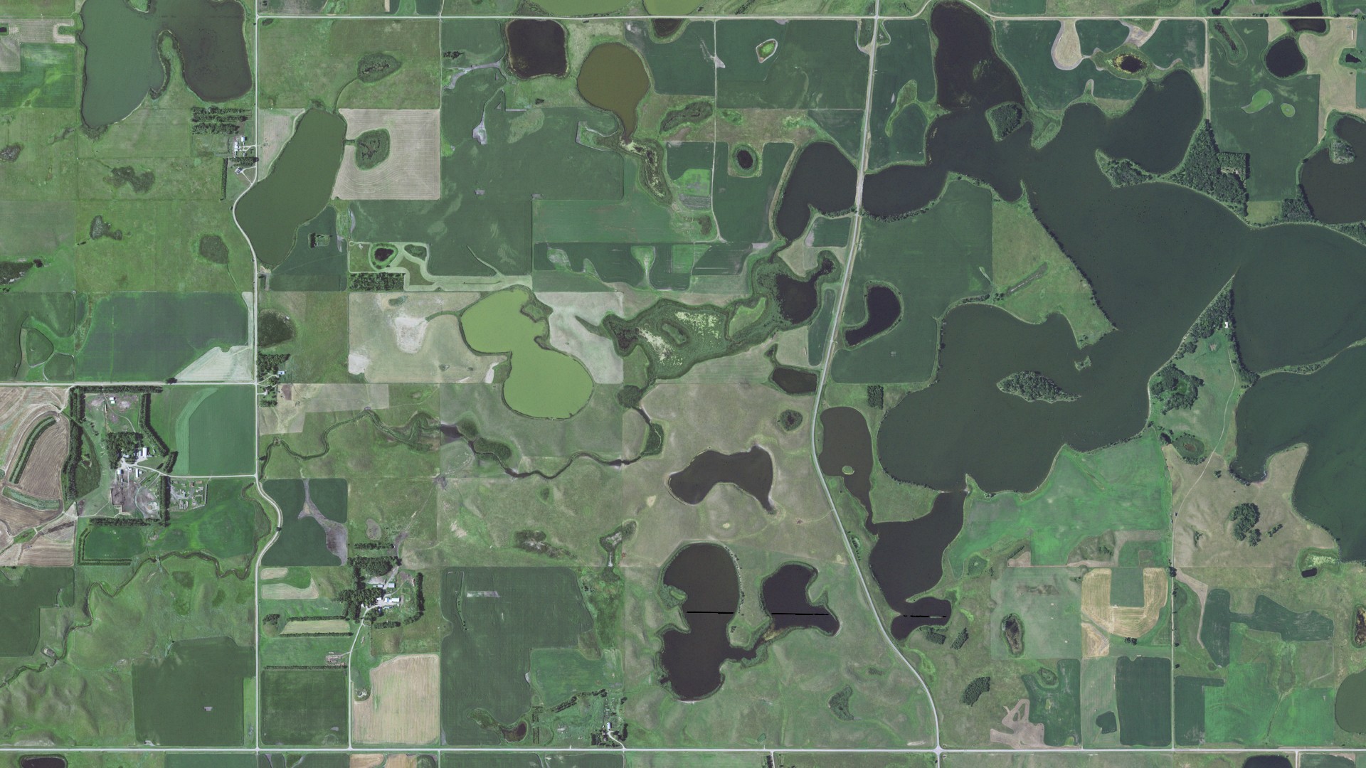 Natural-color aerial photograph of land around Fort, South Dakota