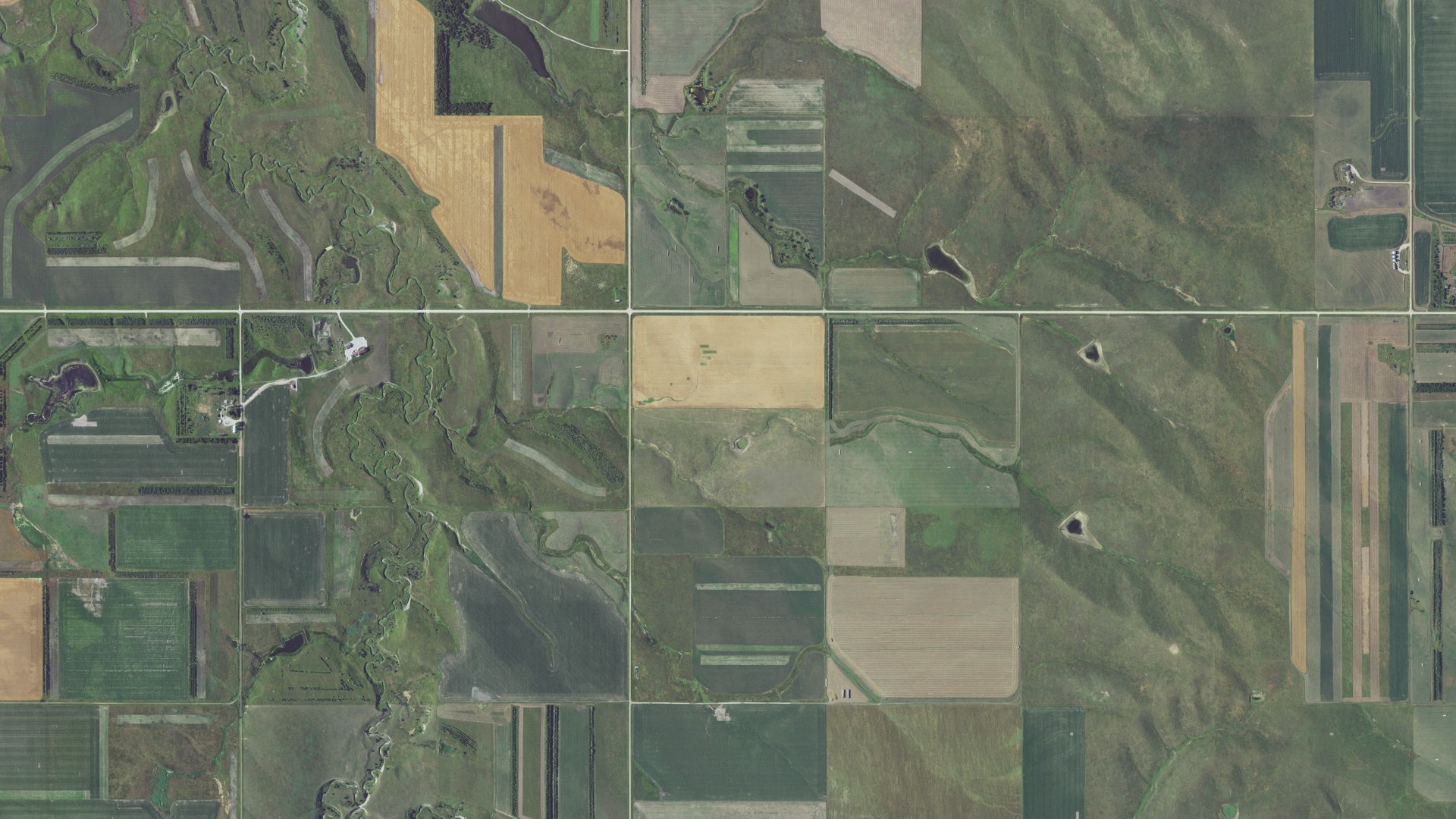 Natural-color aerial photograph of land around King, South Dakota