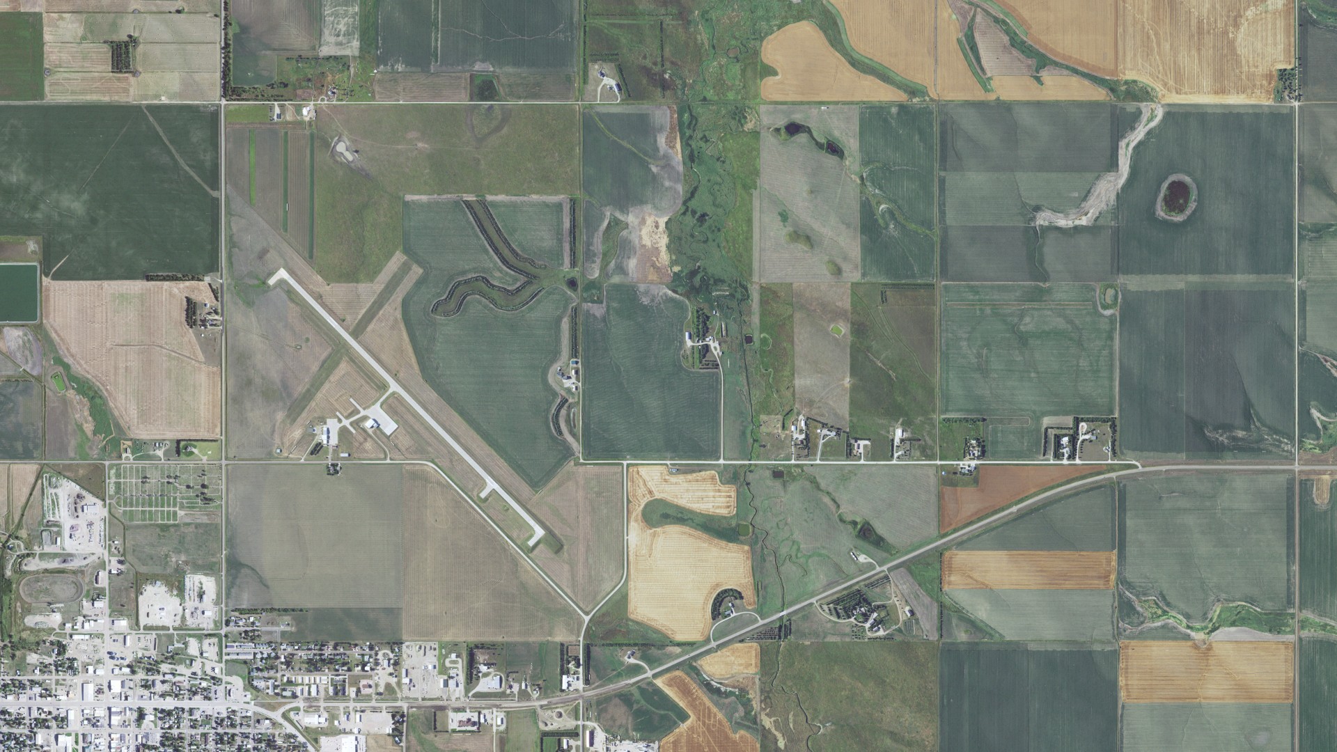 Natural-color aerial photograph of land around Lamro, South Dakota