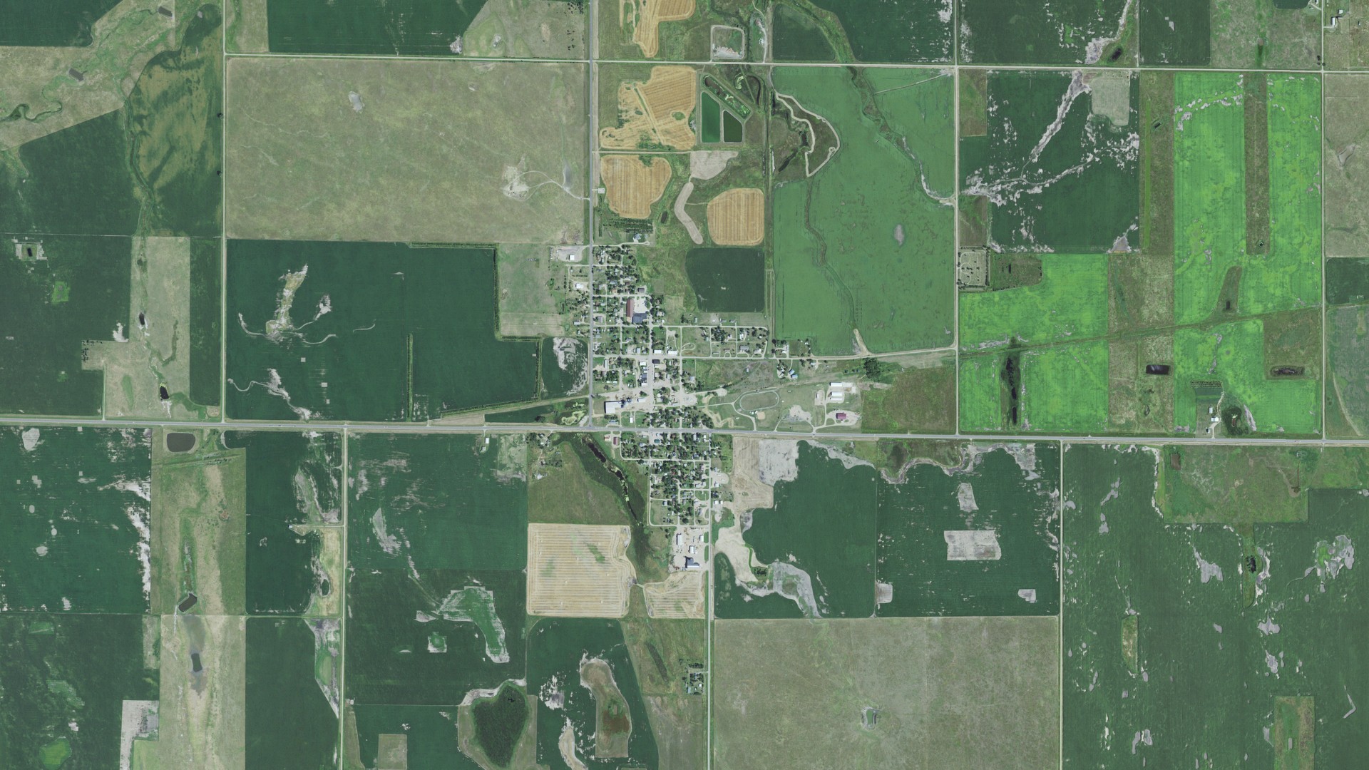 Natural-color aerial photograph of land around Doland, South Dakota