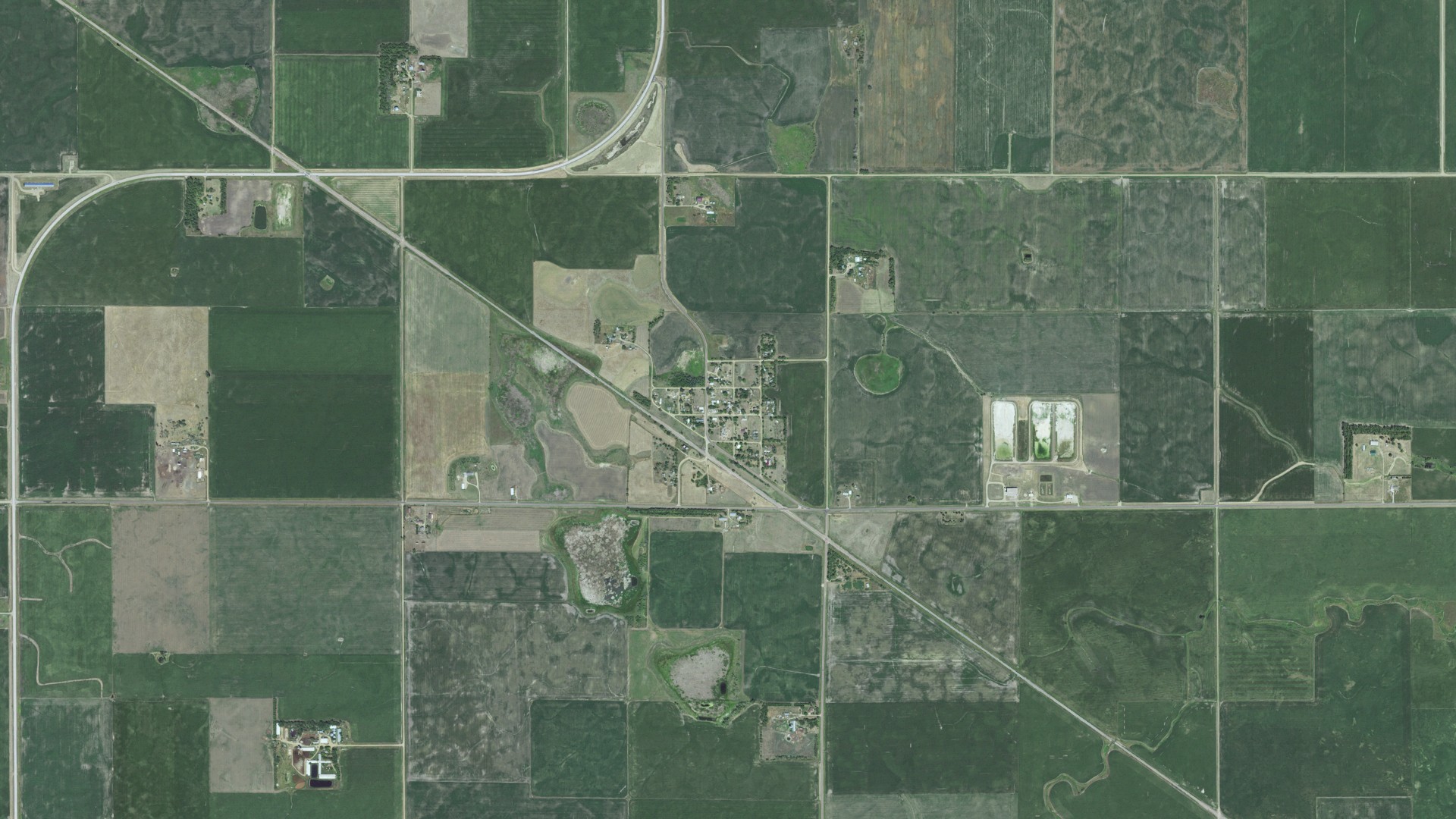 Natural-color aerial photograph of land around Dolton, South Dakota
