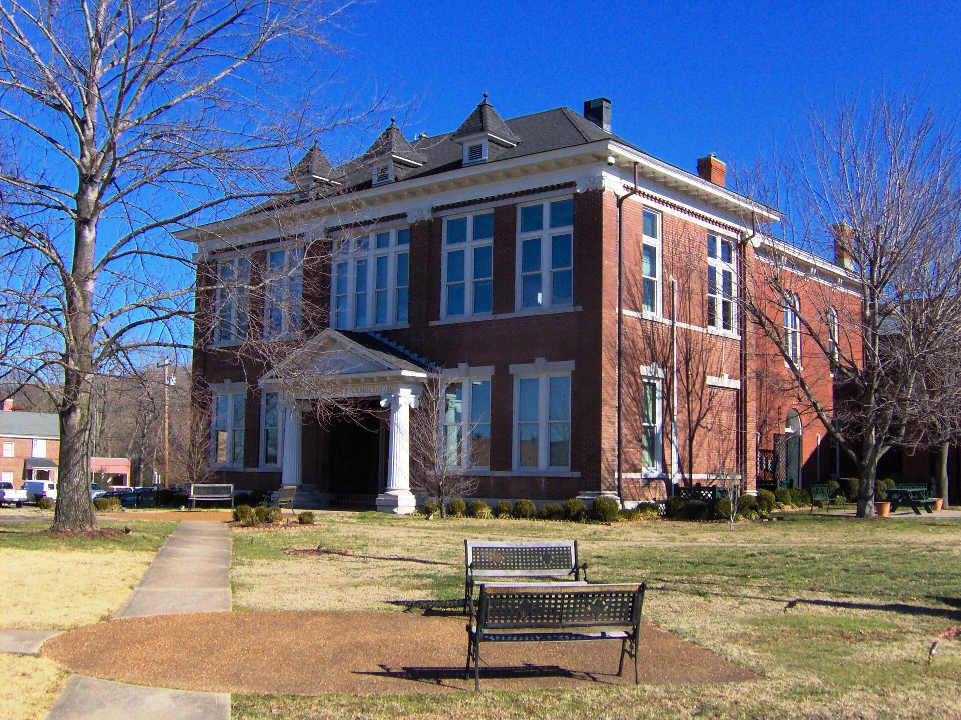 Cheatham County Courthouse in Ashland City, Tennessee, in the southeastern United States.